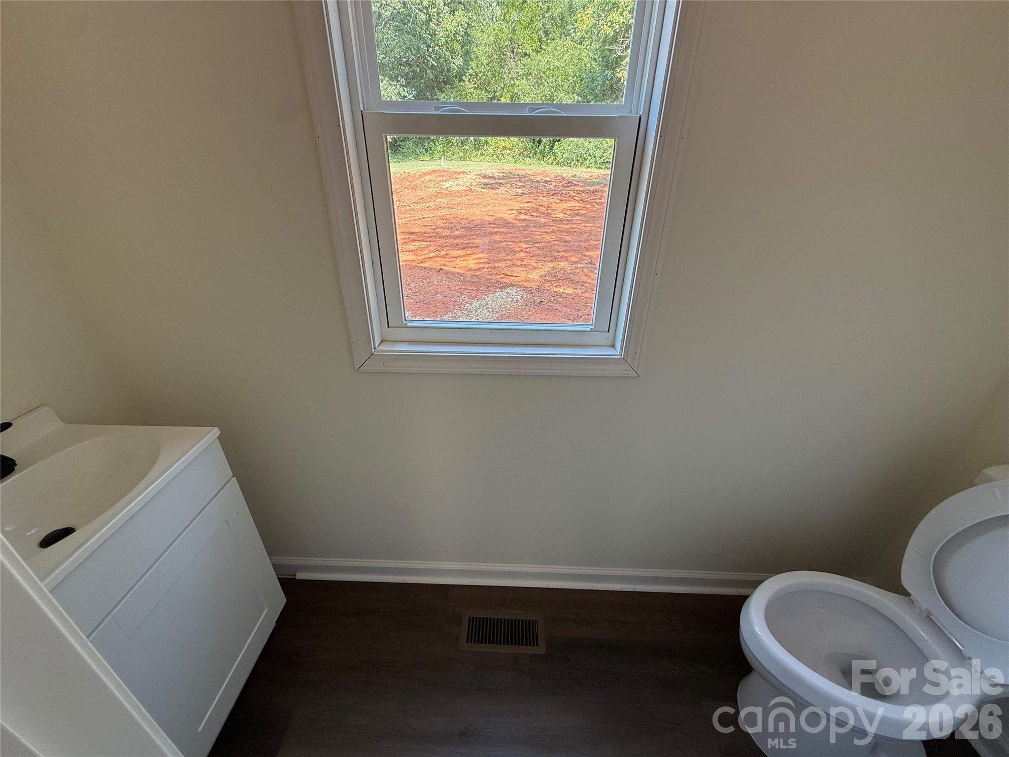 227 S Caldwell Avenue — Newton