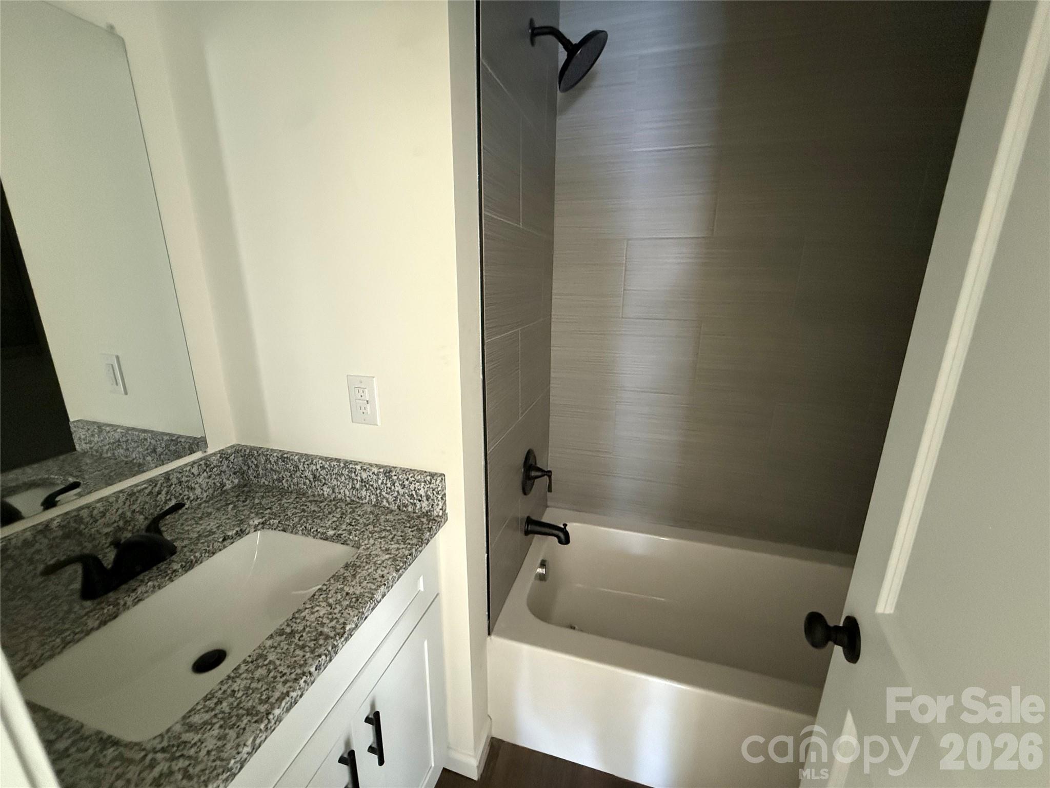 227 S Caldwell Avenue — Newton