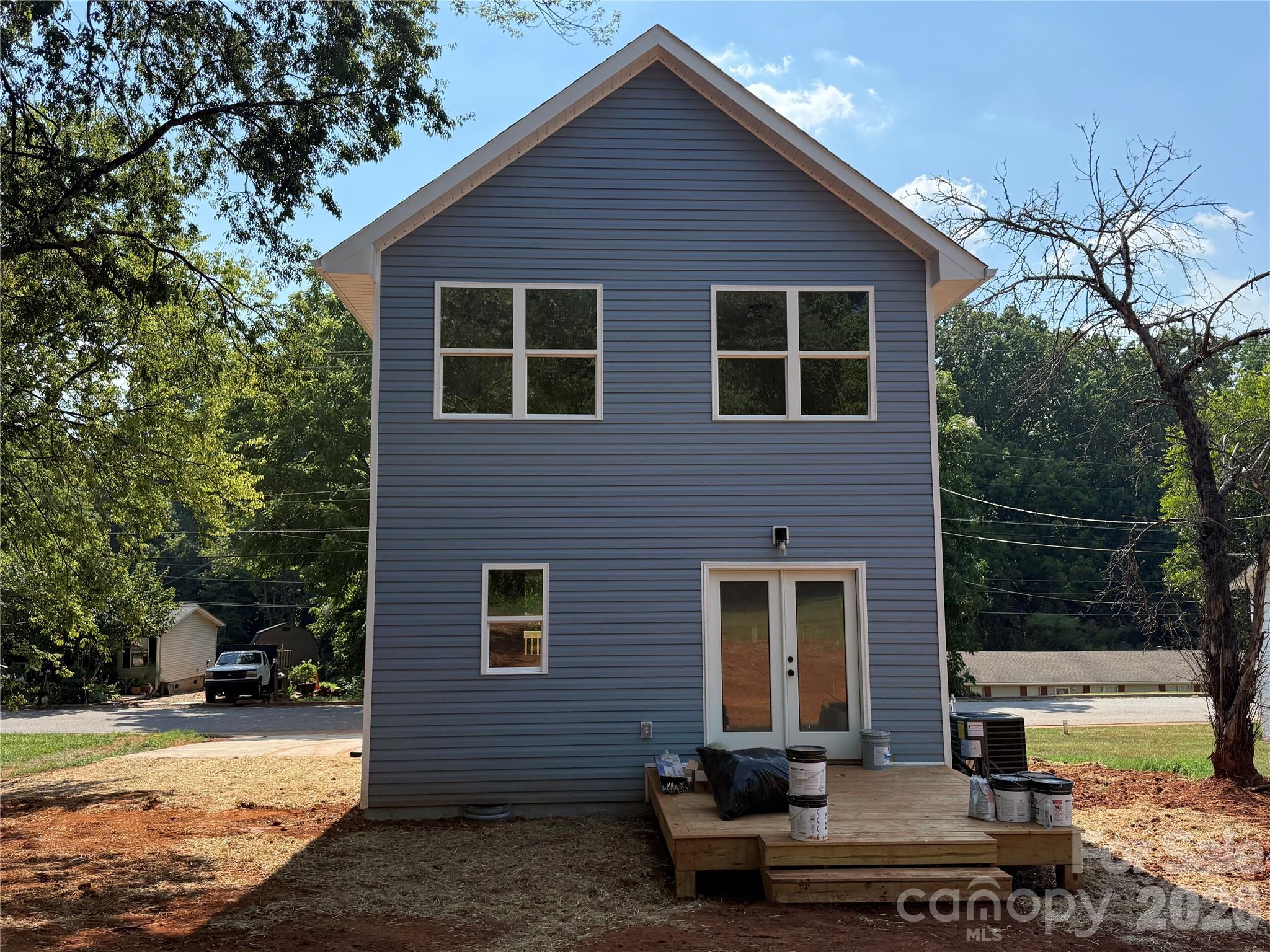 227 S Caldwell Avenue — Newton