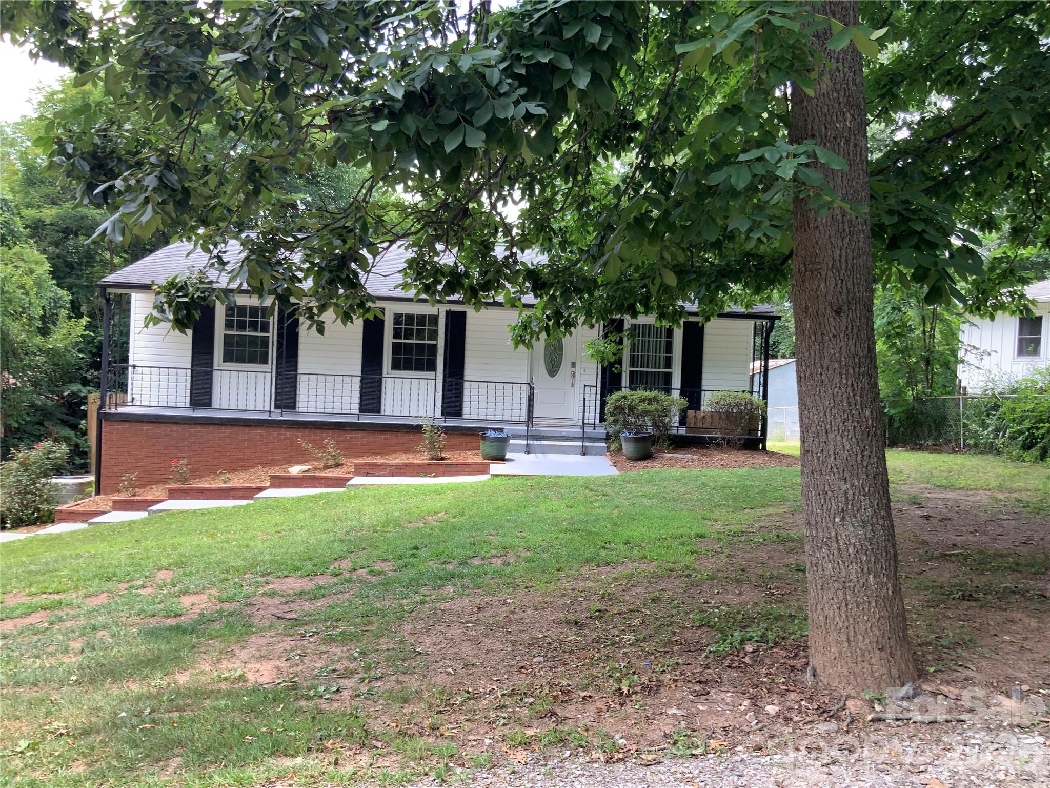 44 Rathfarnham Road — Asheville