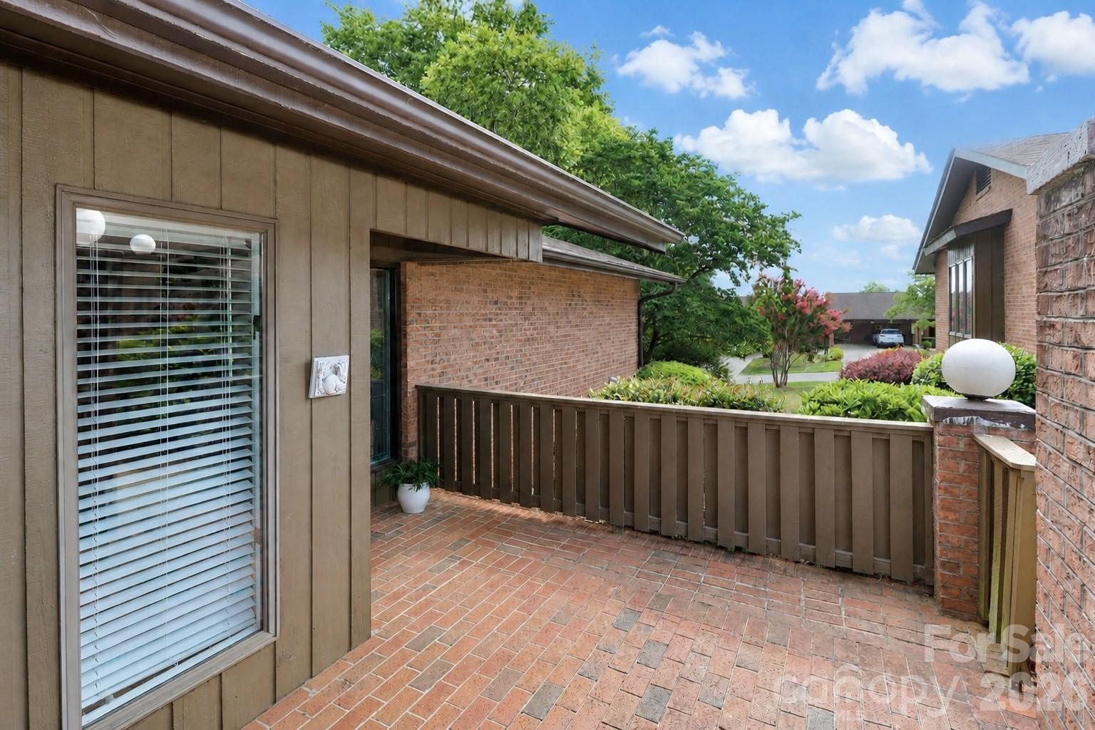 1361 Radio Road — Statesville