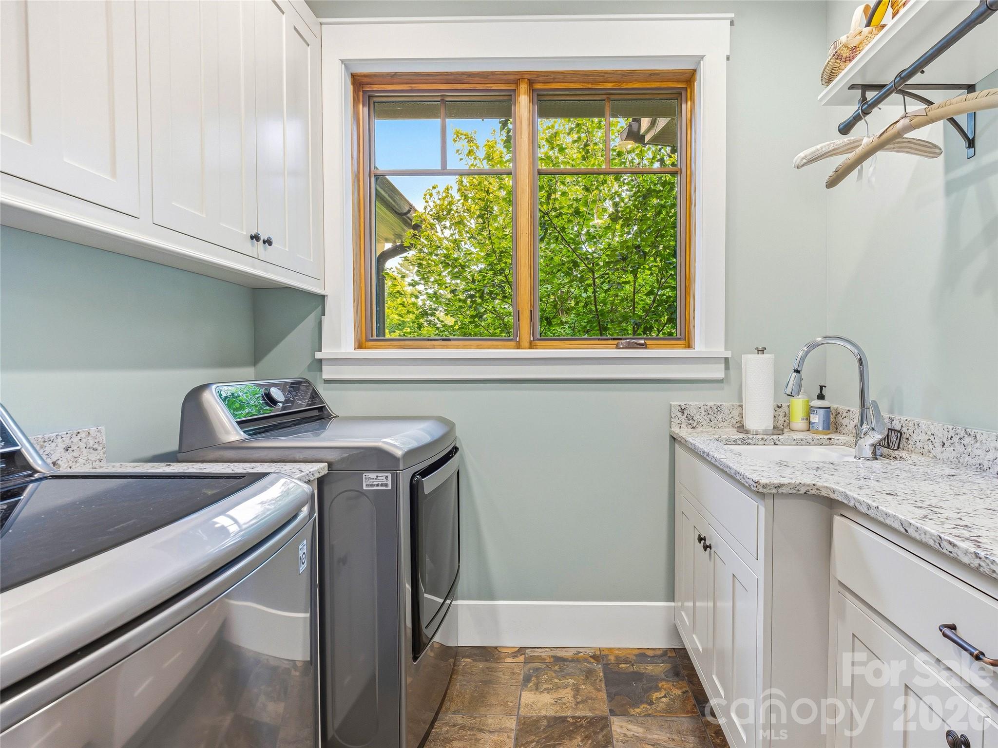266 Stratford Road — Asheville