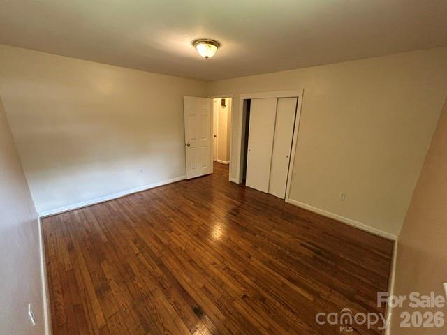 11 Mountain Road — Hendersonville