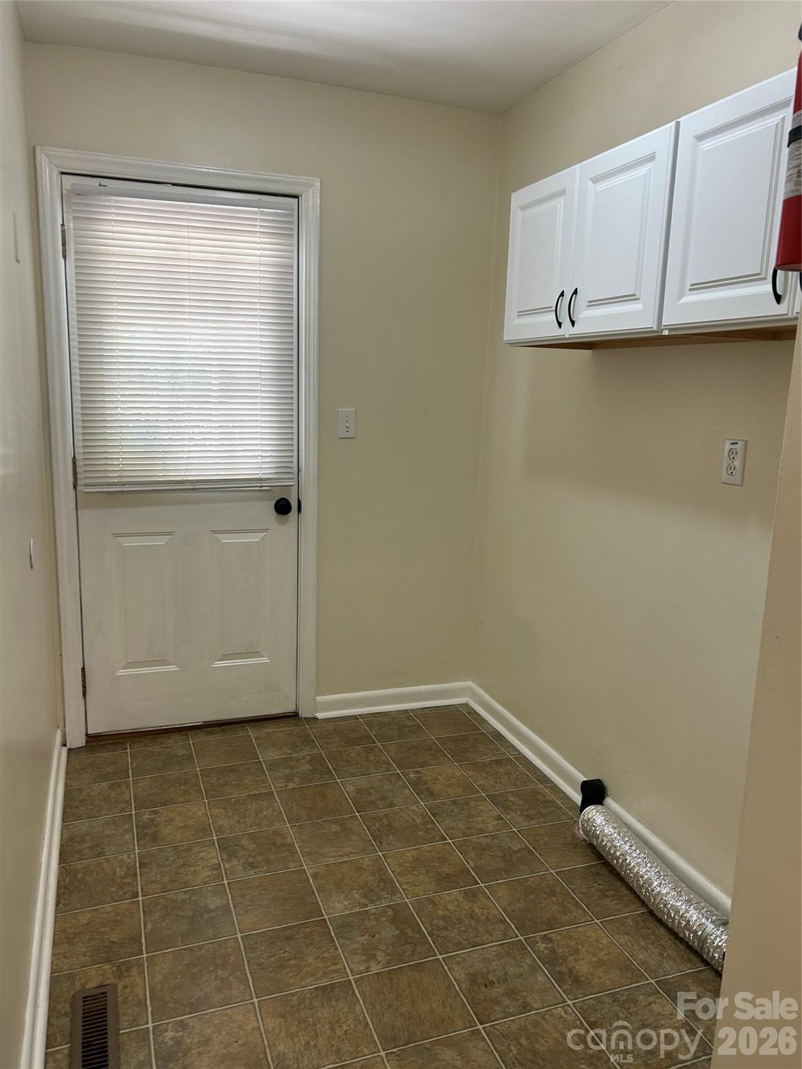 11 Mountain Road — Hendersonville