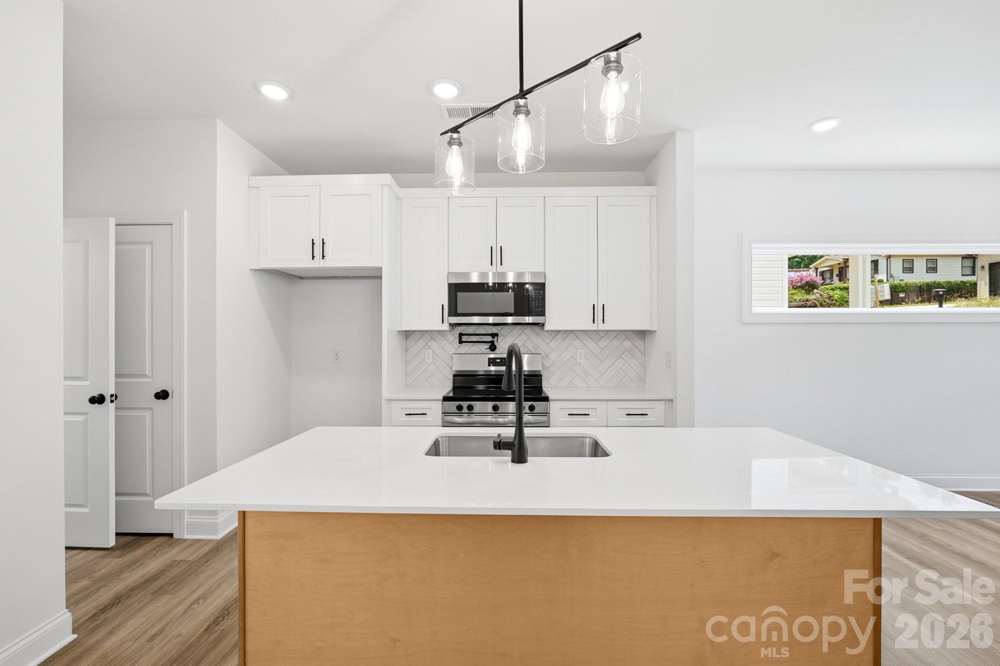 116 7th Avenue SE — Hickory
