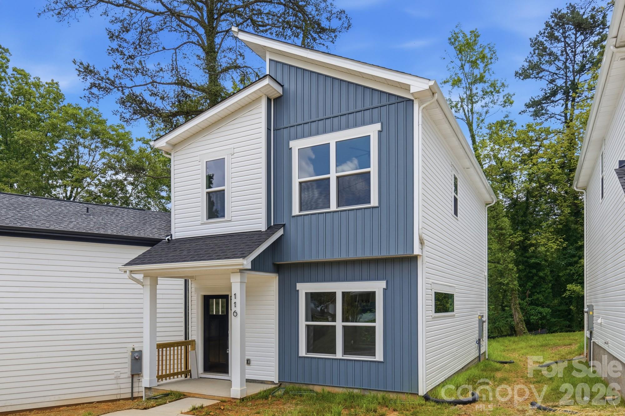 116 7th Avenue SE — Hickory