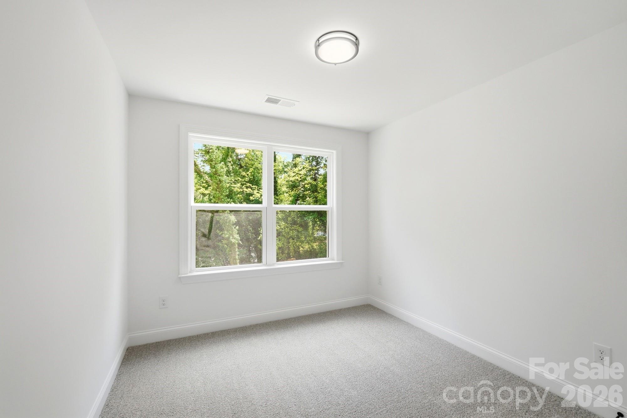 116 7th Avenue SE — Hickory