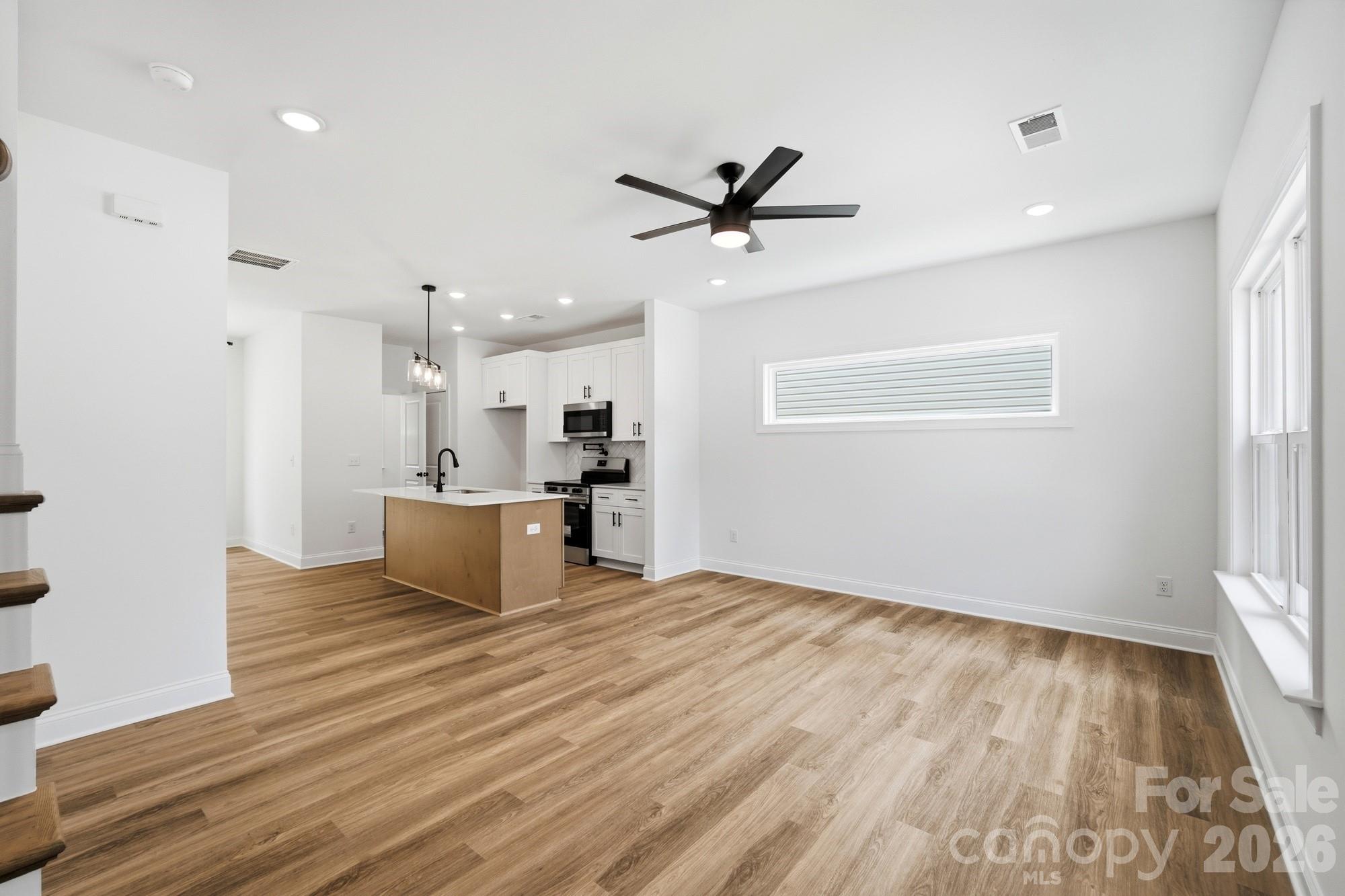 116 7th Avenue SE — Hickory