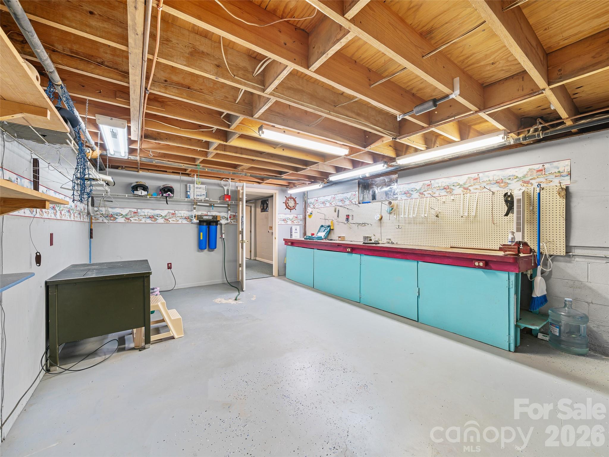 1065 Upper Pig Pen Road — Green Mountain