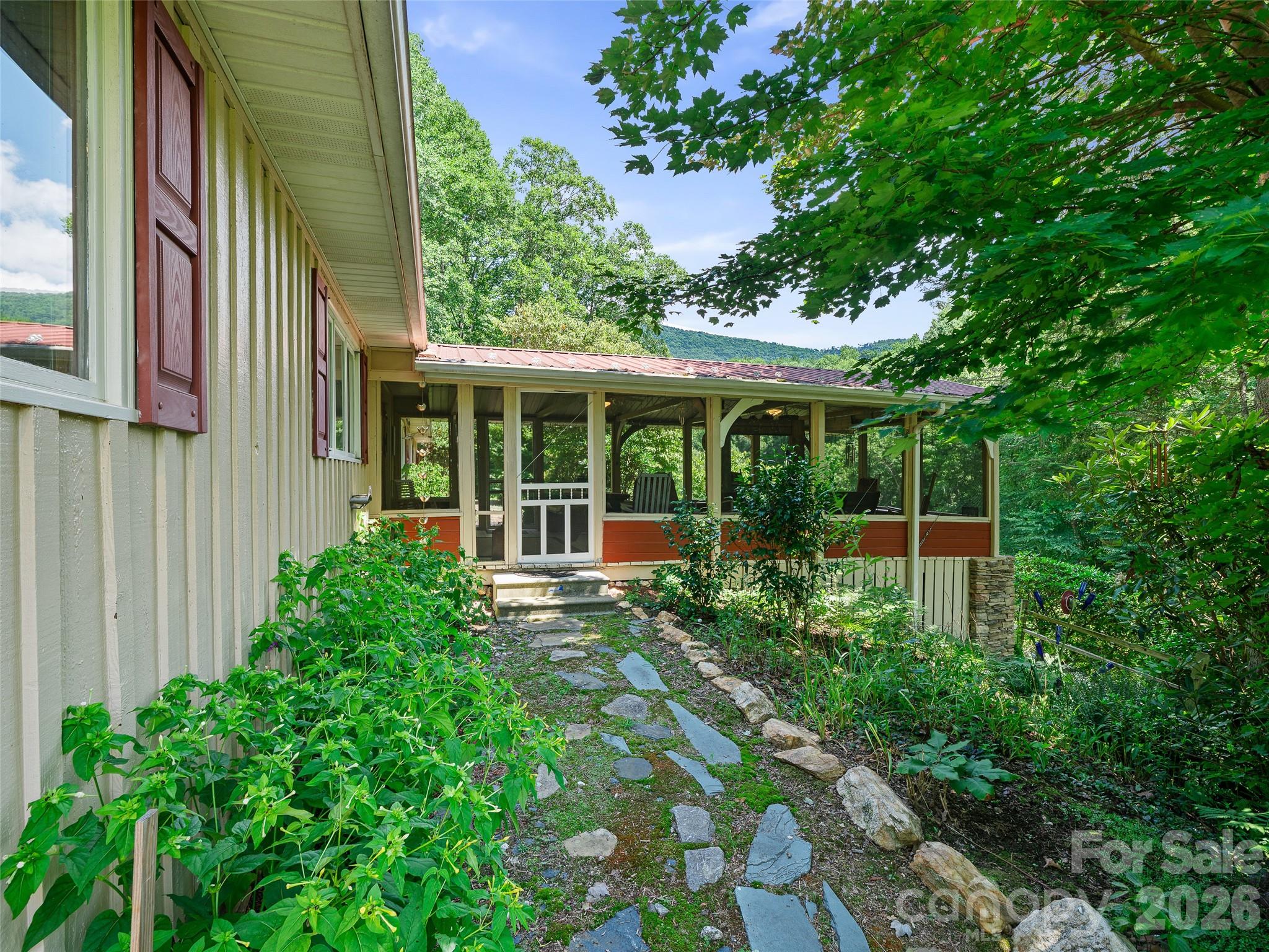 1065 Upper Pig Pen Road — Green Mountain