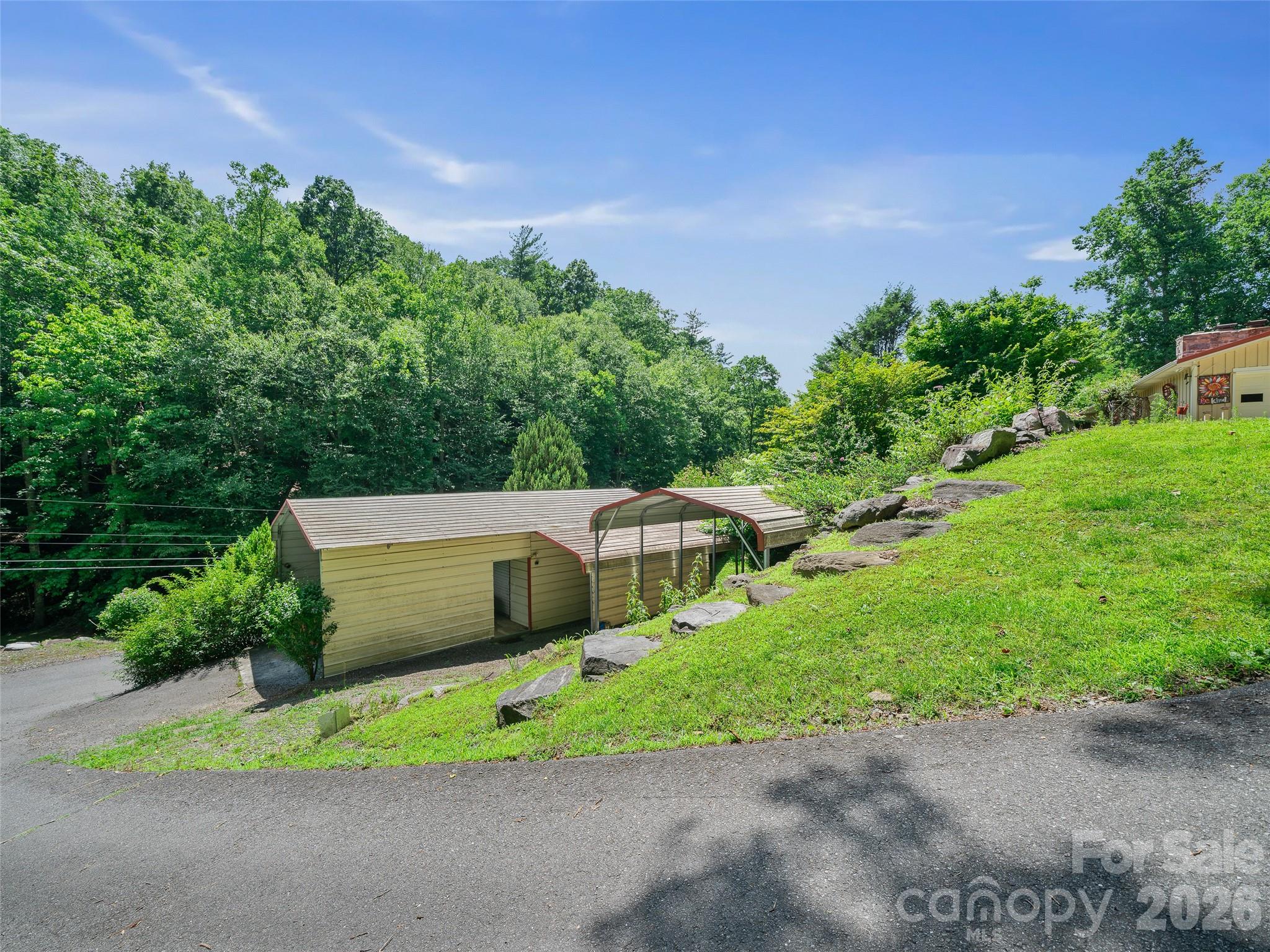 1065 Upper Pig Pen Road — Green Mountain