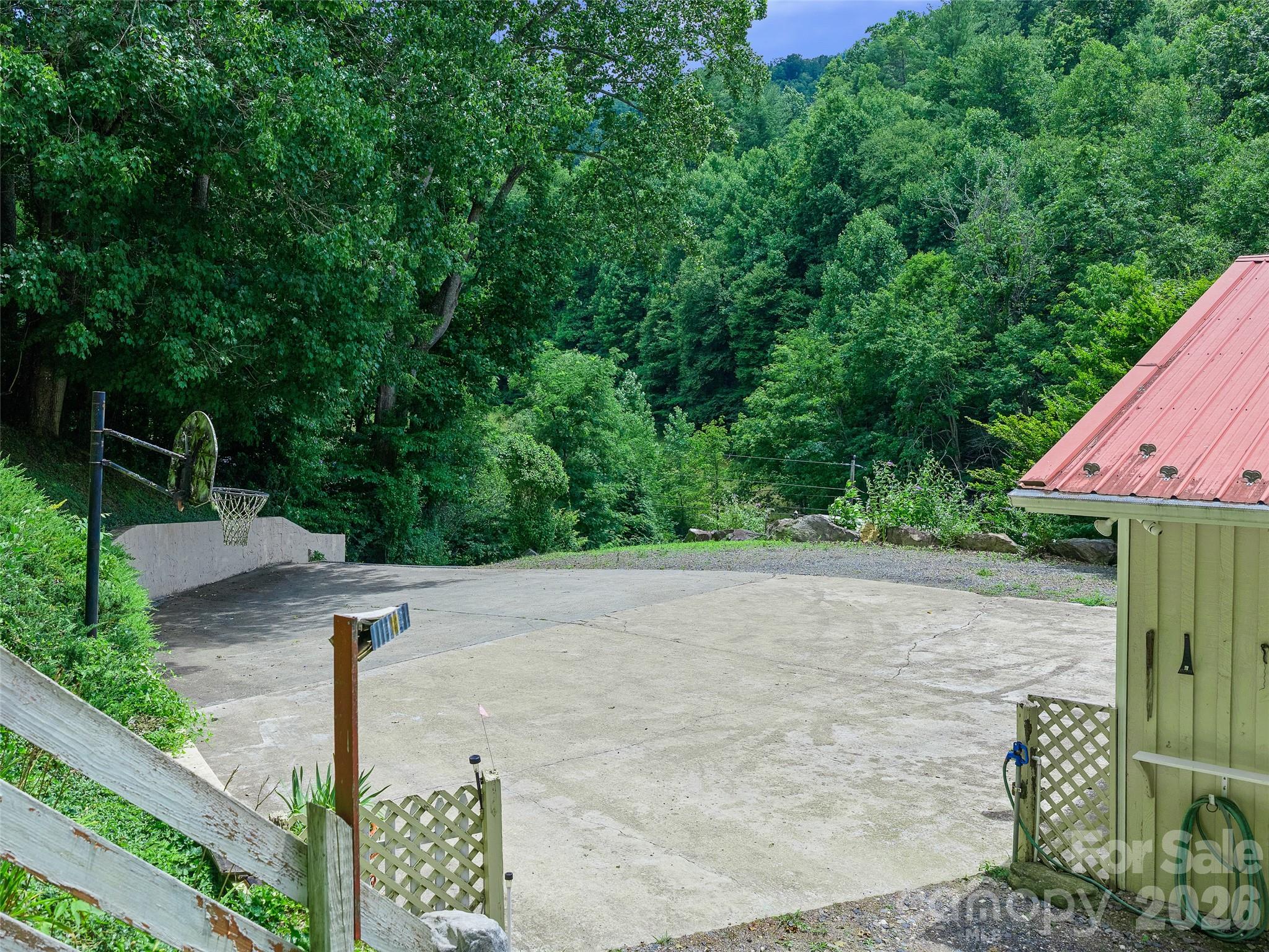 1065 Upper Pig Pen Road — Green Mountain