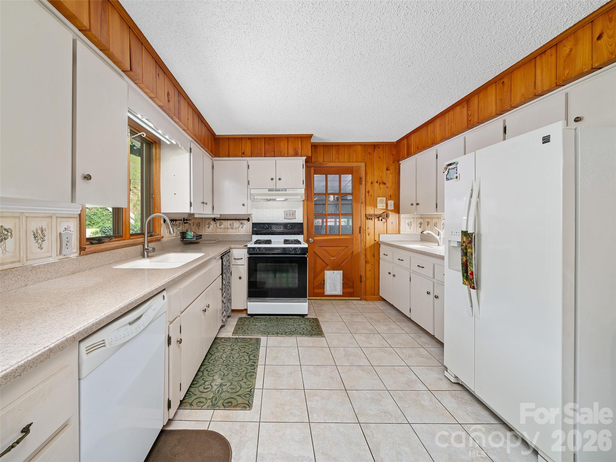 1065 Upper Pig Pen Road — Green Mountain