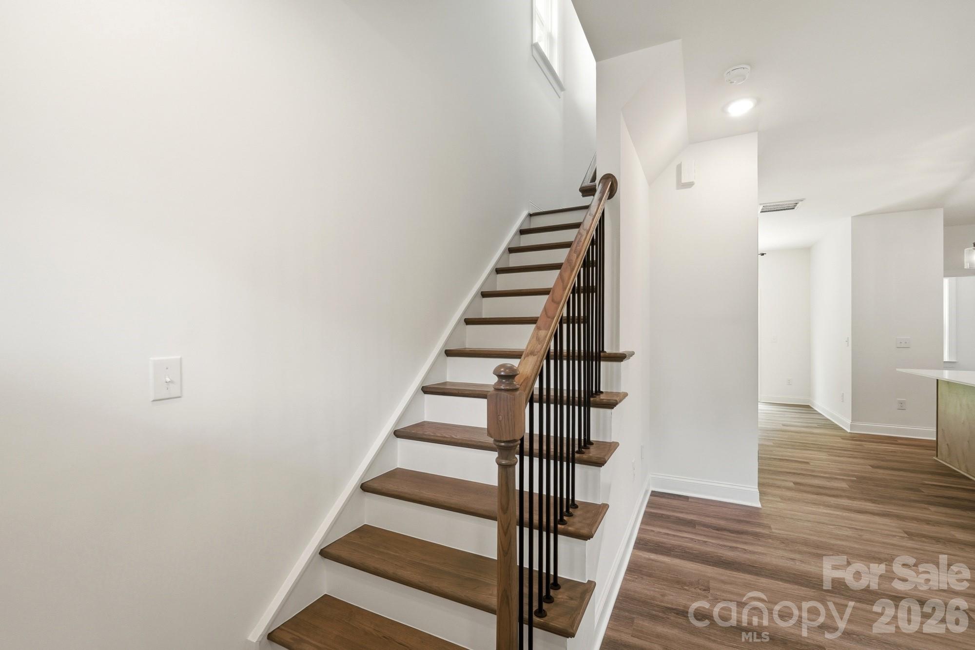 114 7th Avenue SE — Hickory