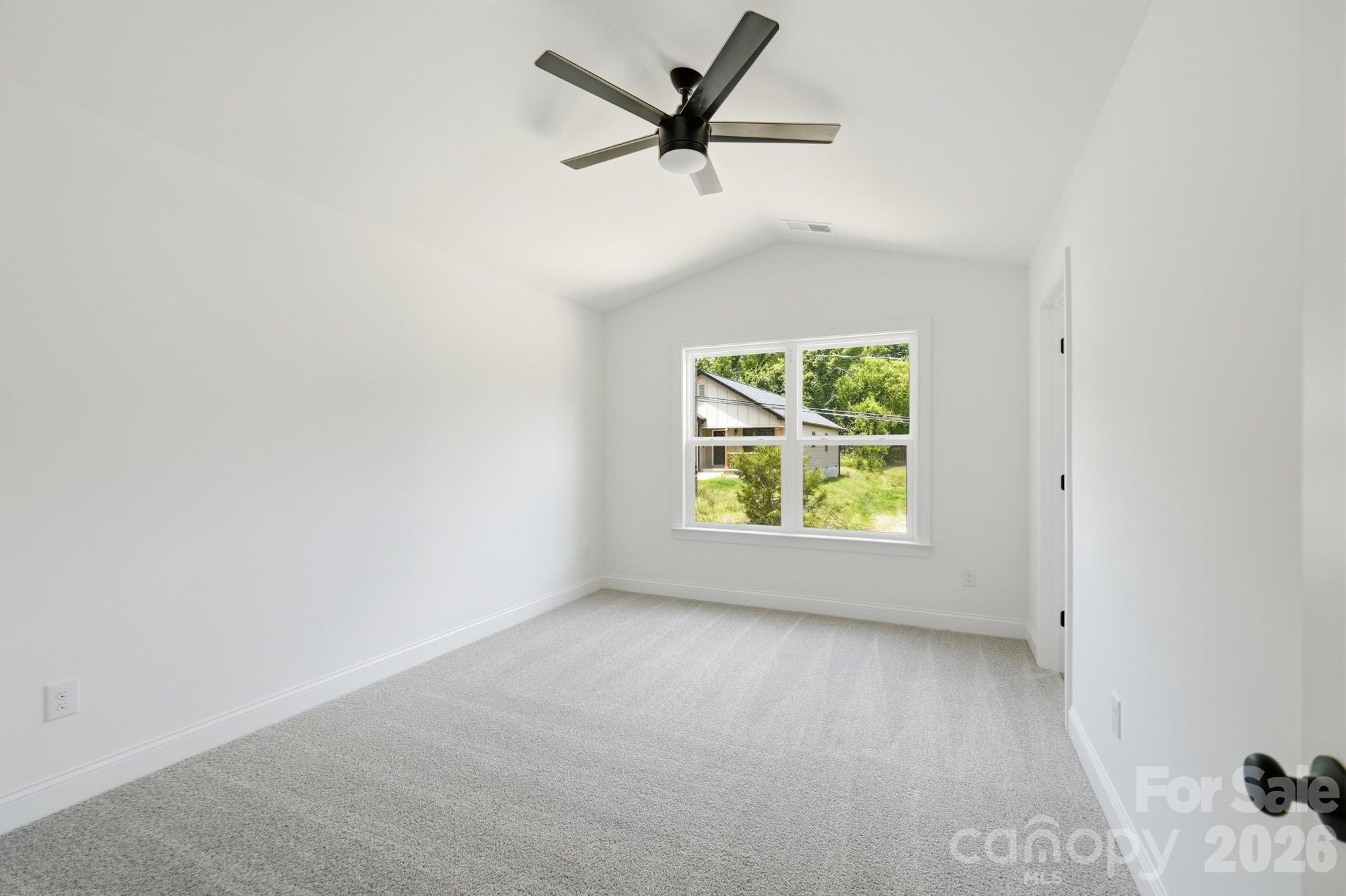 114 7th Avenue SE — Hickory