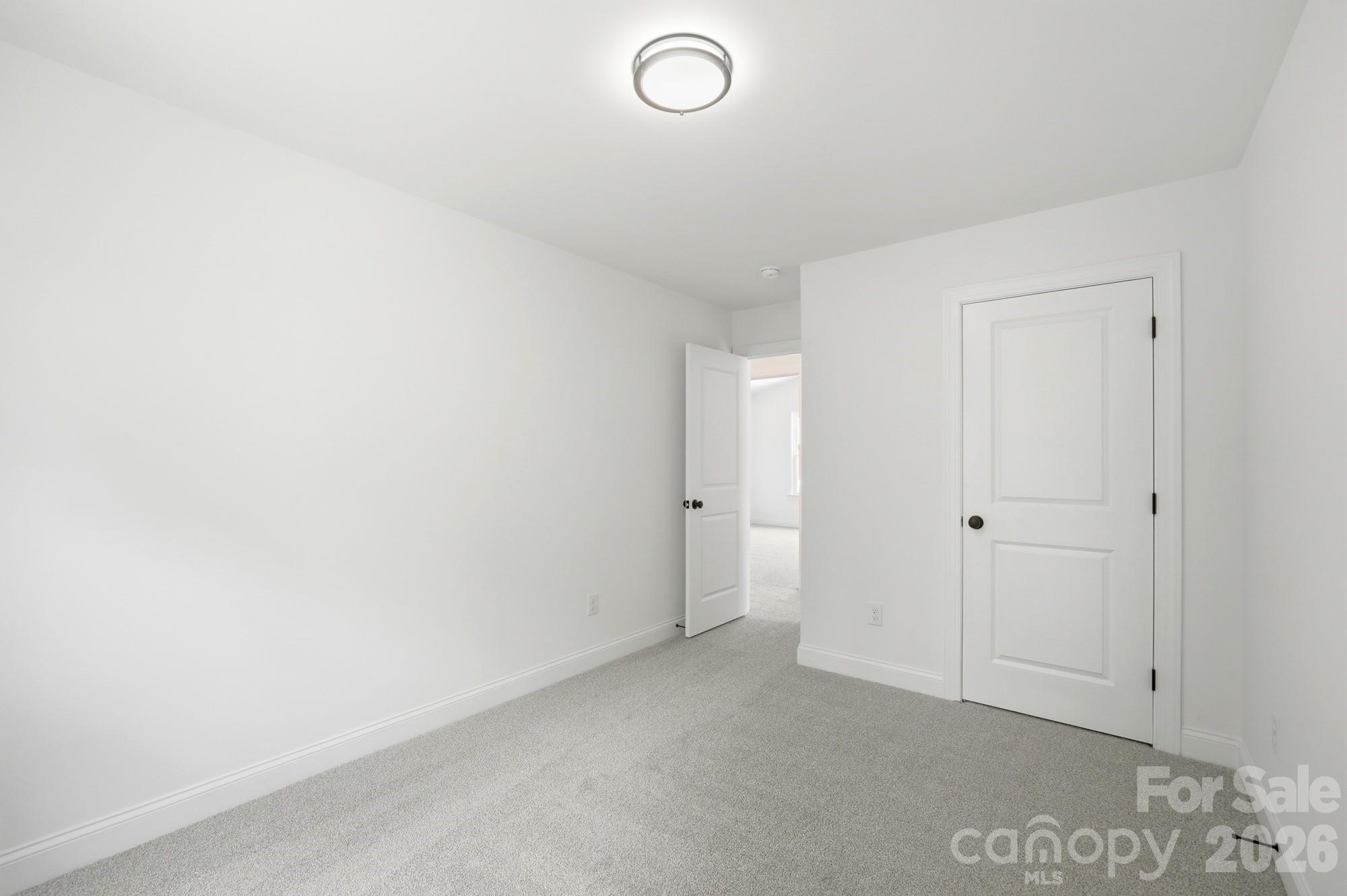 114 7th Avenue SE — Hickory