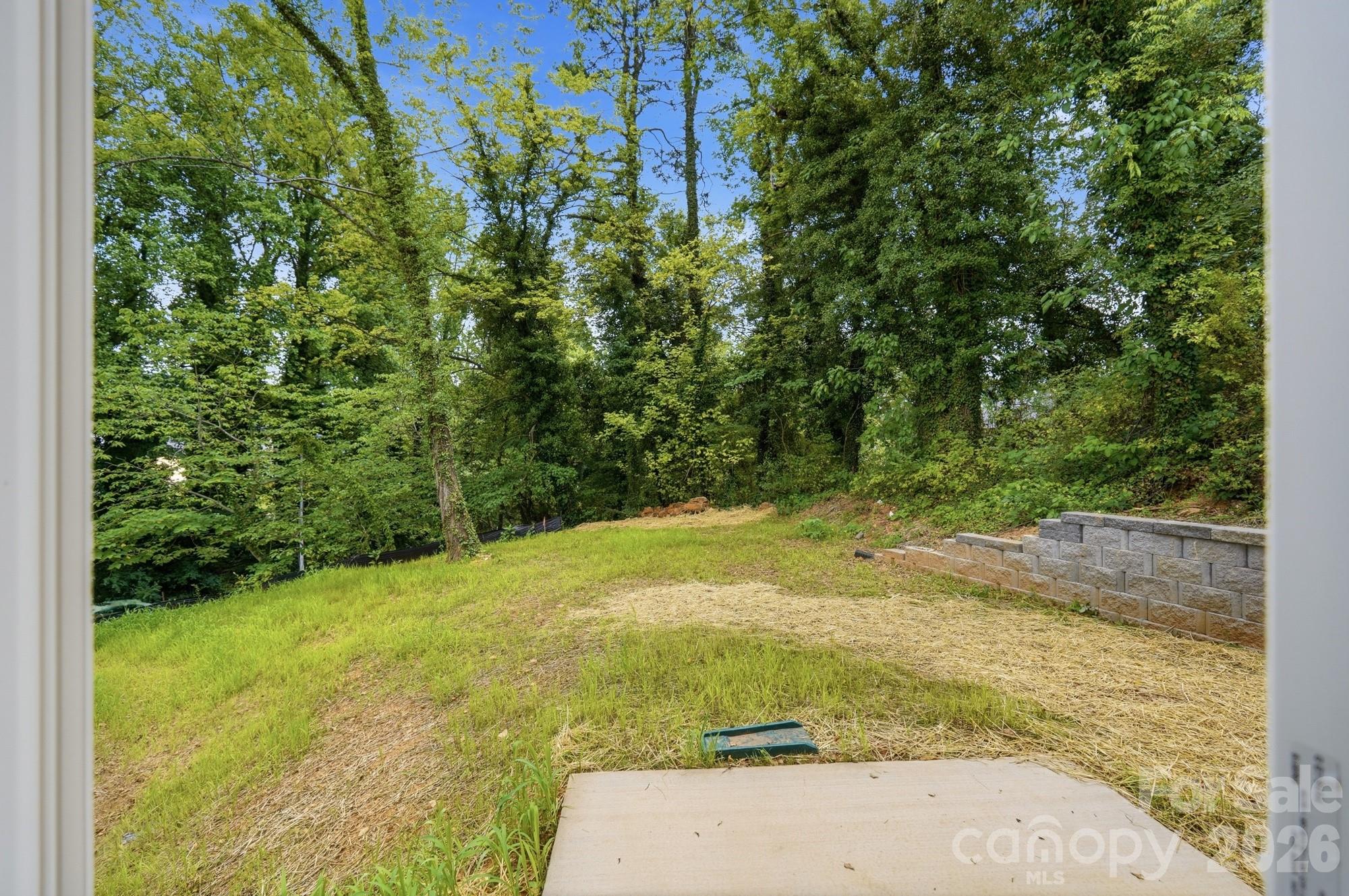 114 7th Avenue SE — Hickory