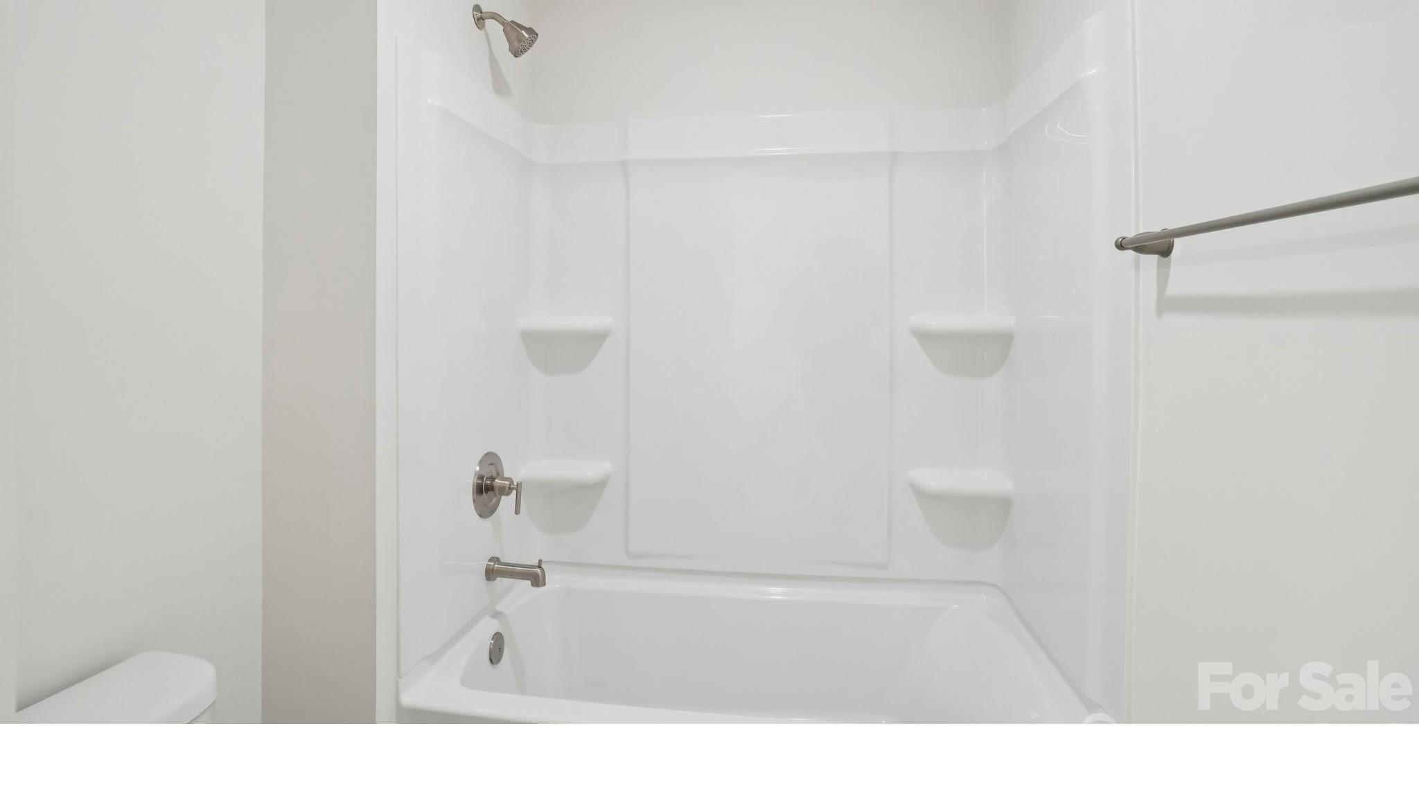 204 Driscoll Way — Weaverville