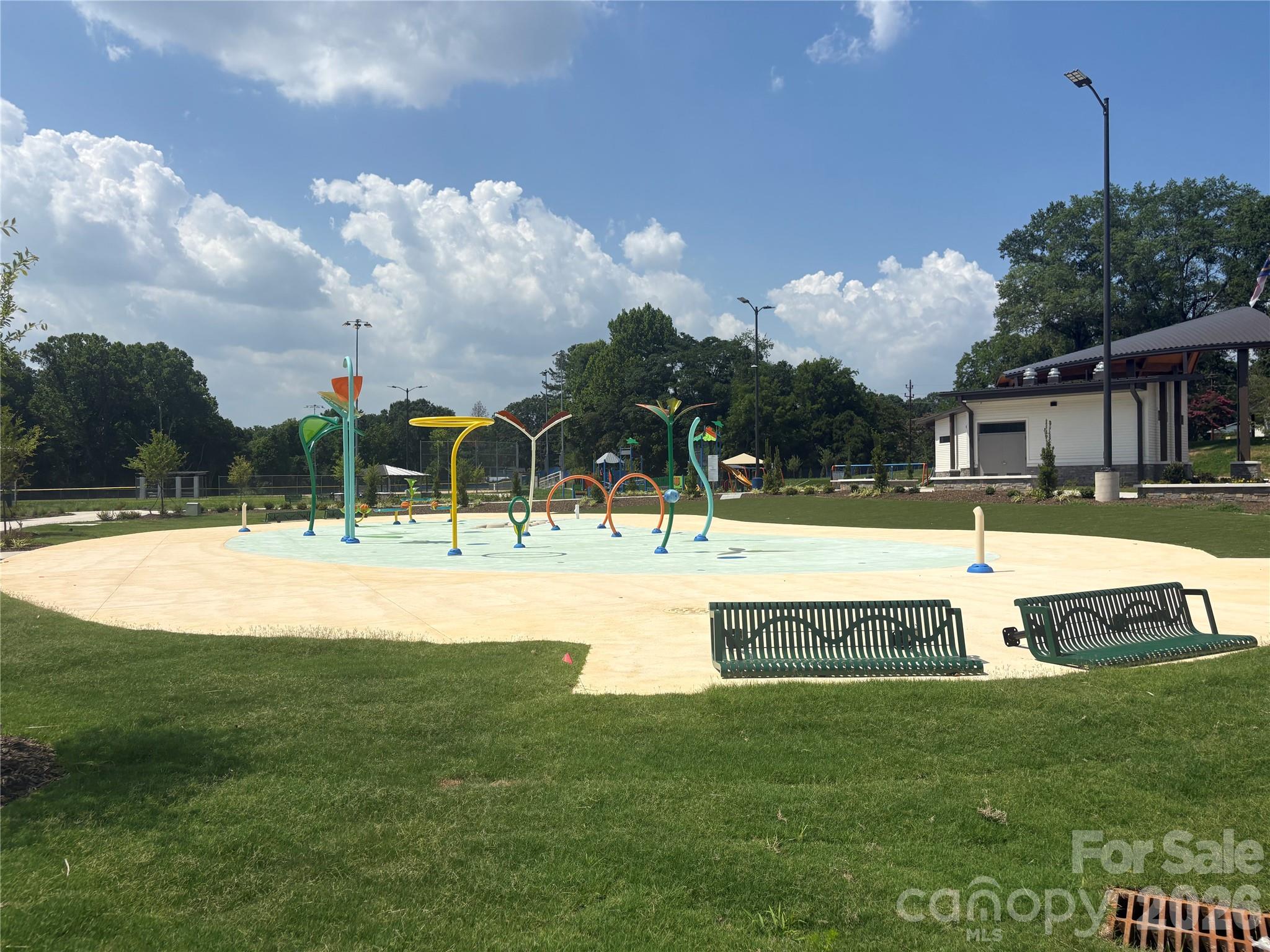 315 Parkview Avenue SW — Concord