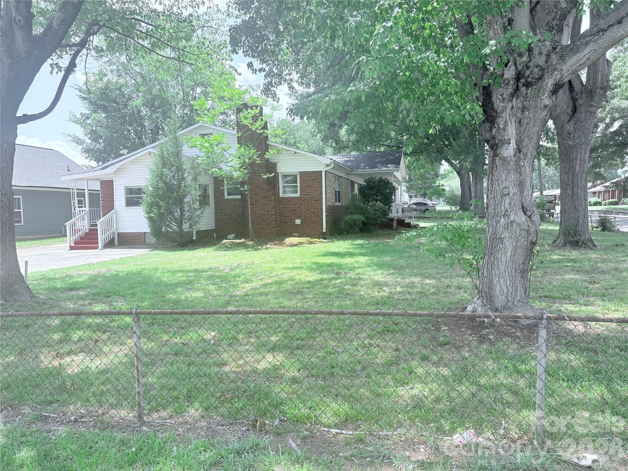 315 Parkview Avenue SW — Concord