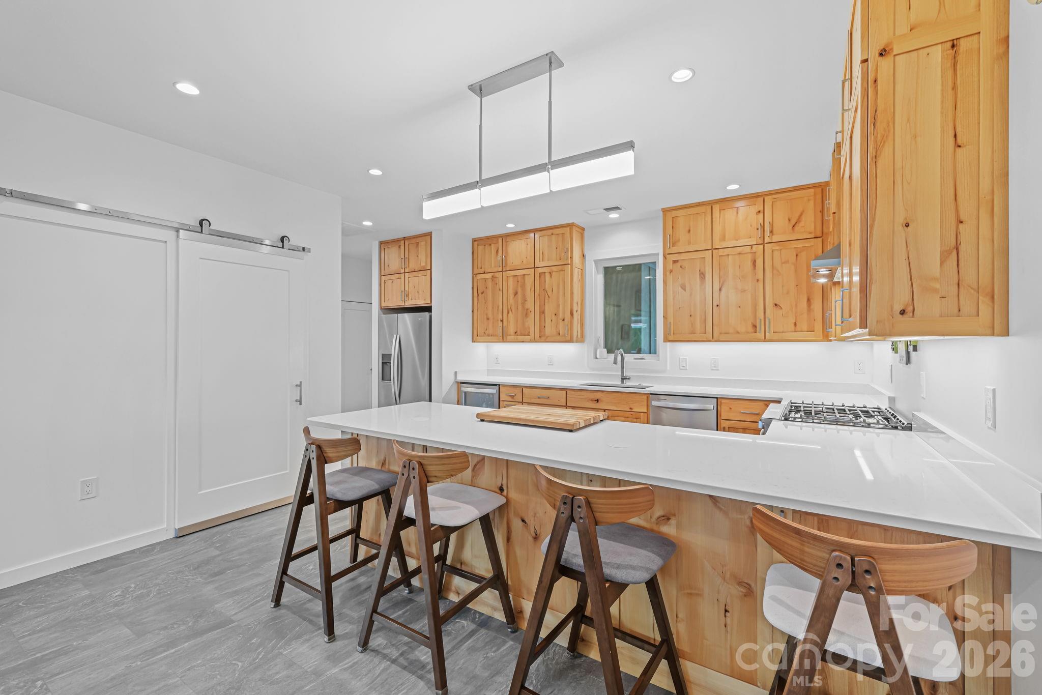 337 Leatherbreeches Drive — Tuckasegee
