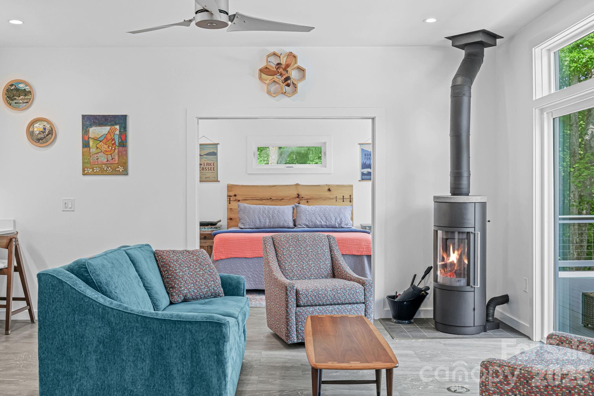 337 Leatherbreeches Drive — Tuckasegee