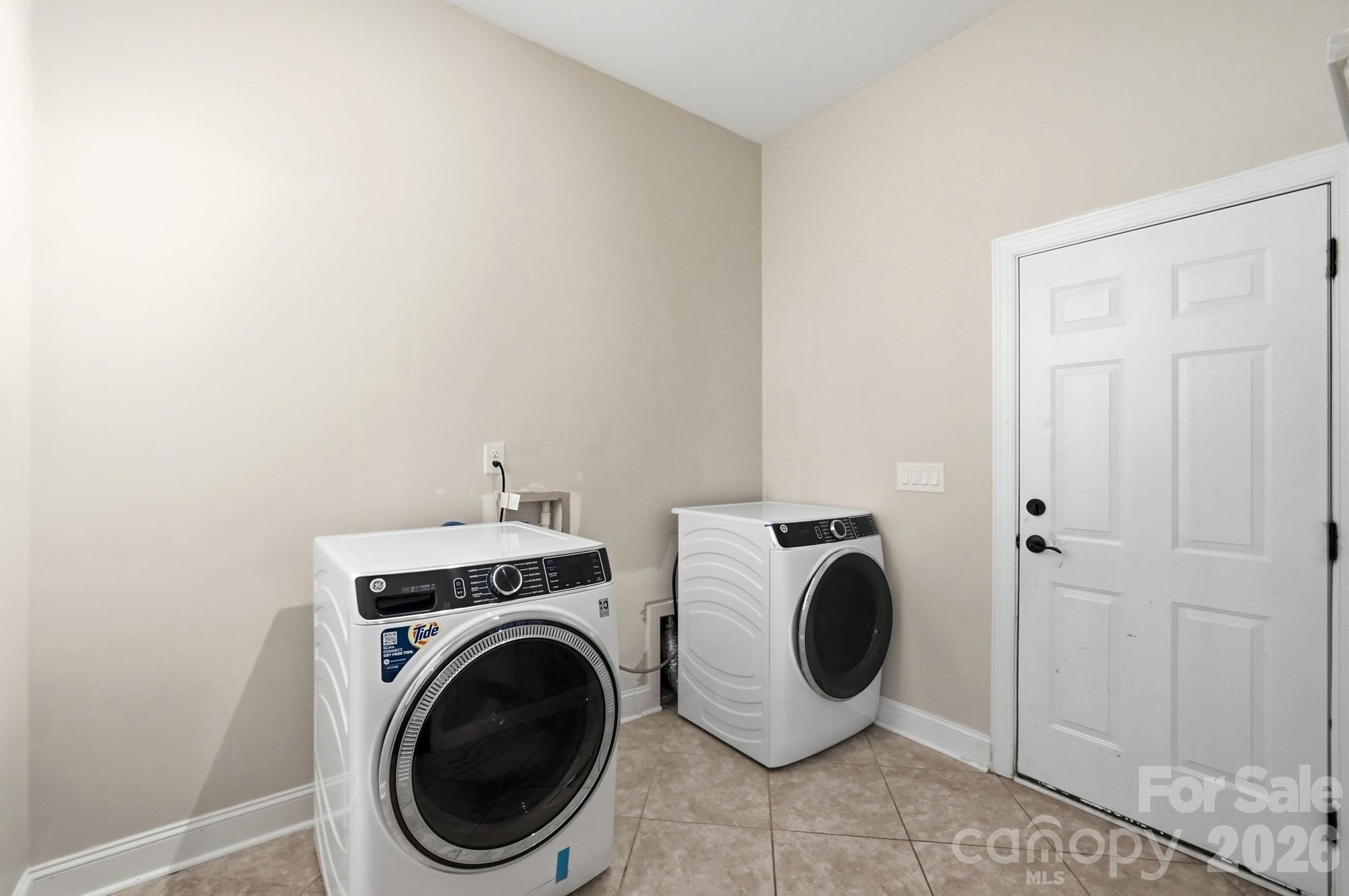 102 Chadderton Way — Waxhaw