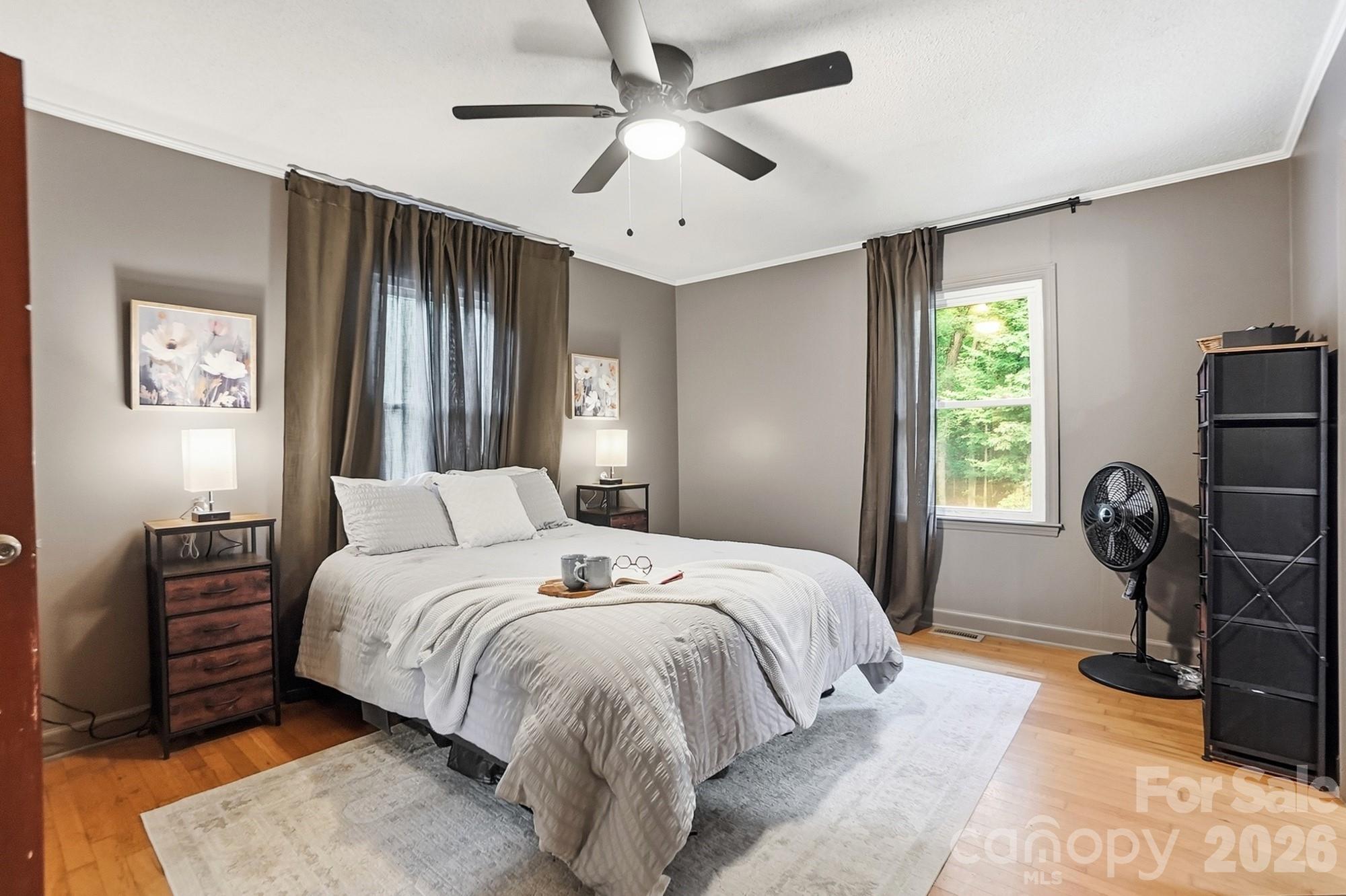 1021 Wedgewood Road — Lancaster