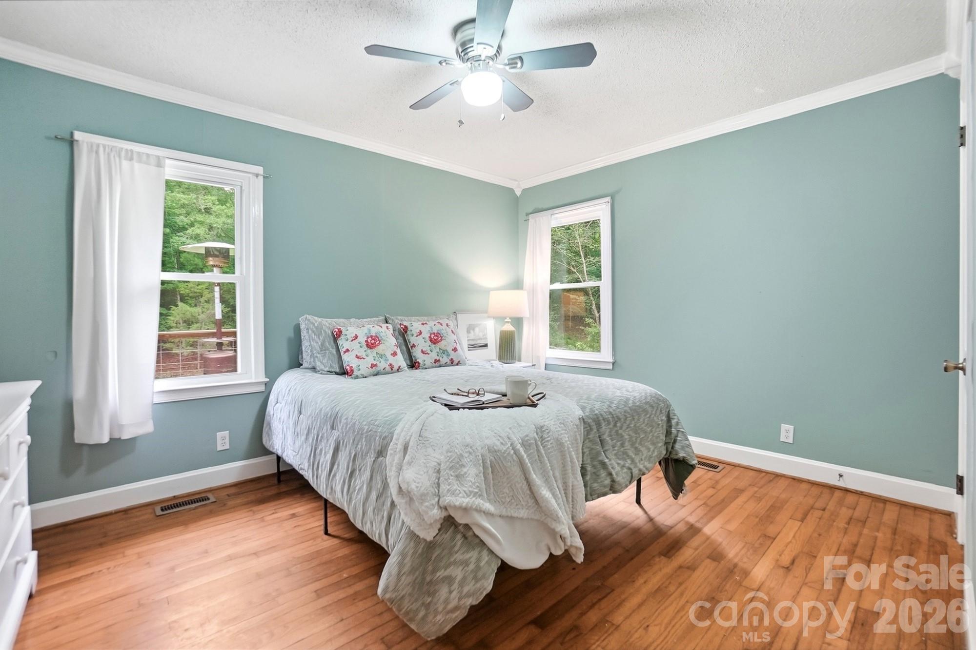 1021 Wedgewood Road — Lancaster