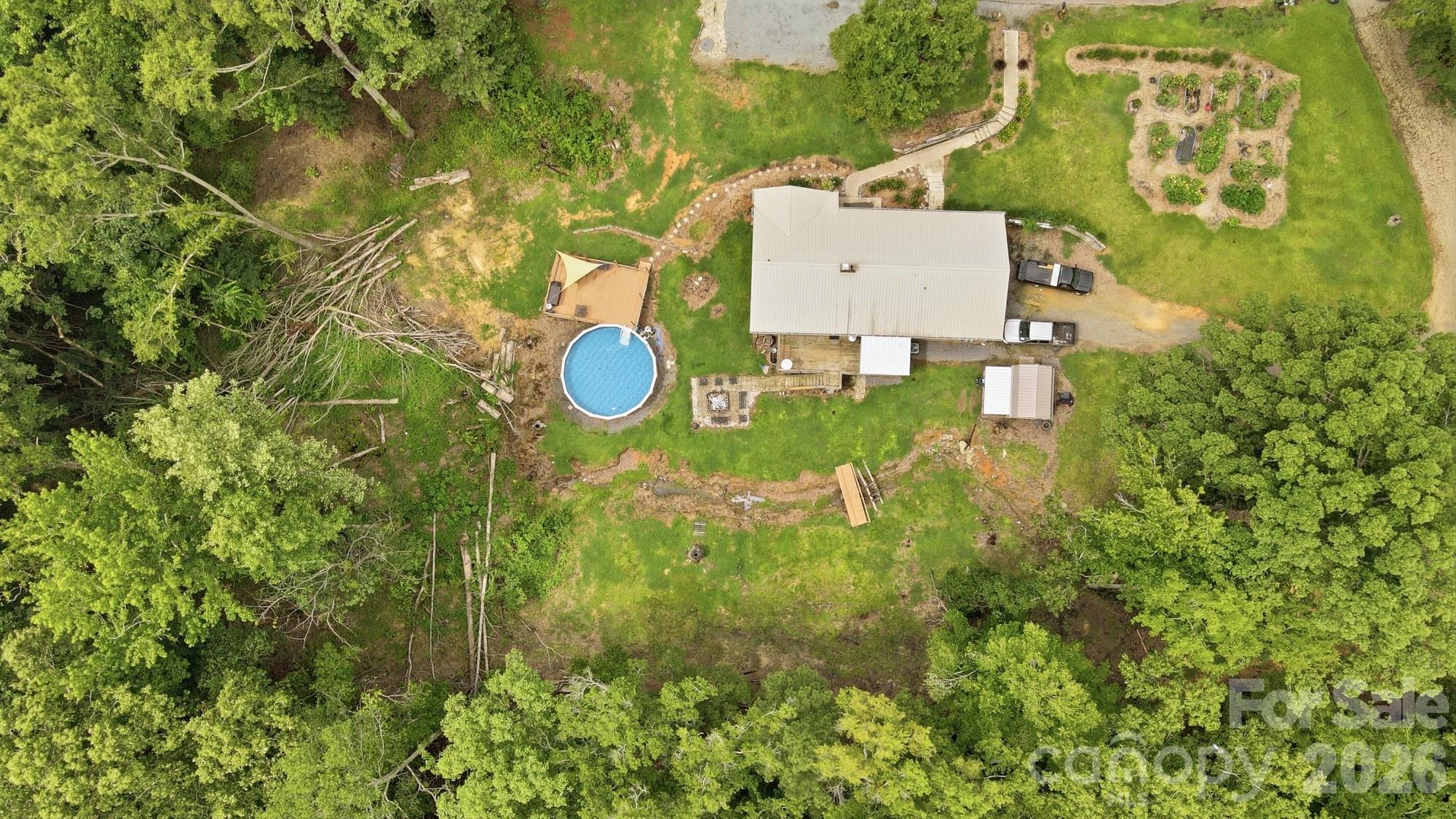 1021 Wedgewood Road — Lancaster