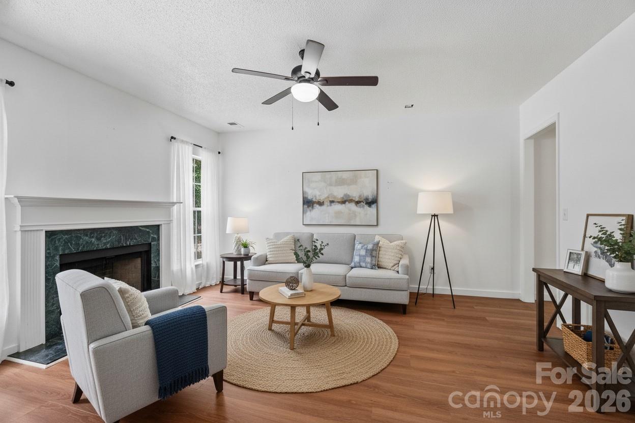 12119 Meadow Post Lane — Charlotte