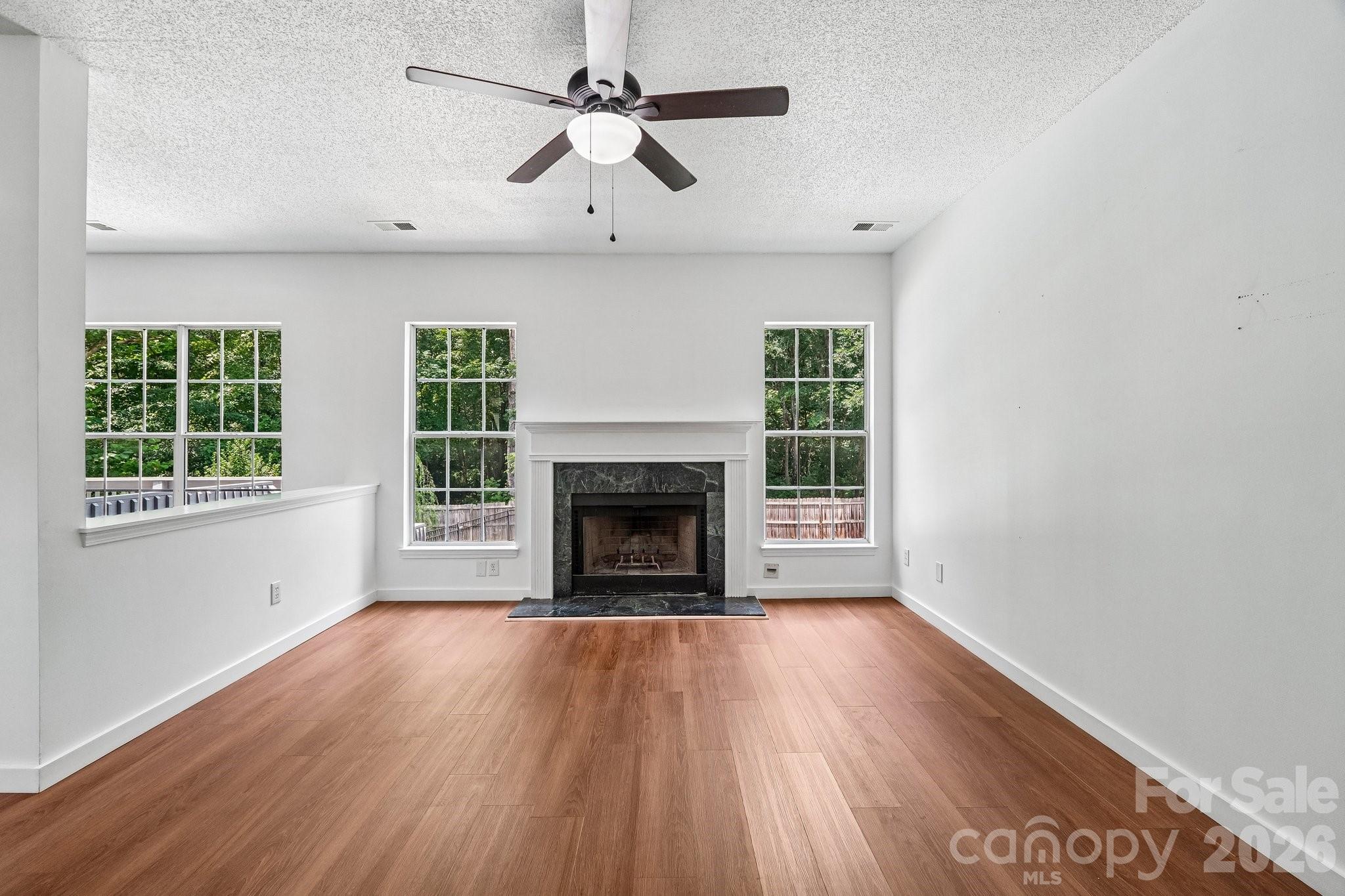 12119 Meadow Post Lane — Charlotte