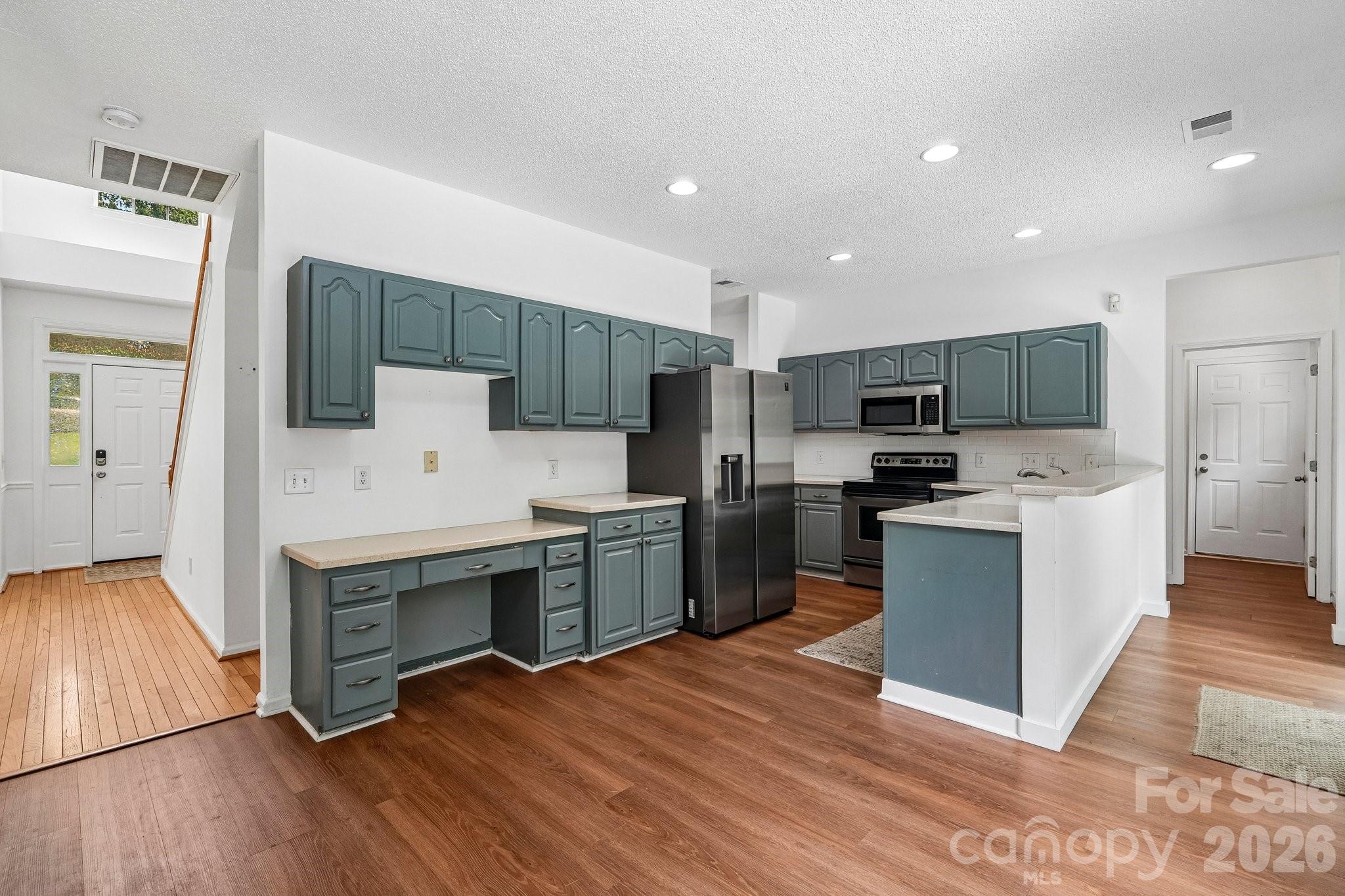 12119 Meadow Post Lane — Charlotte