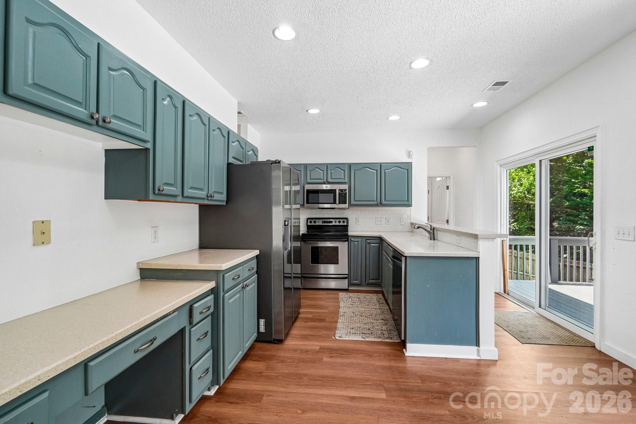 12119 Meadow Post Lane — Charlotte