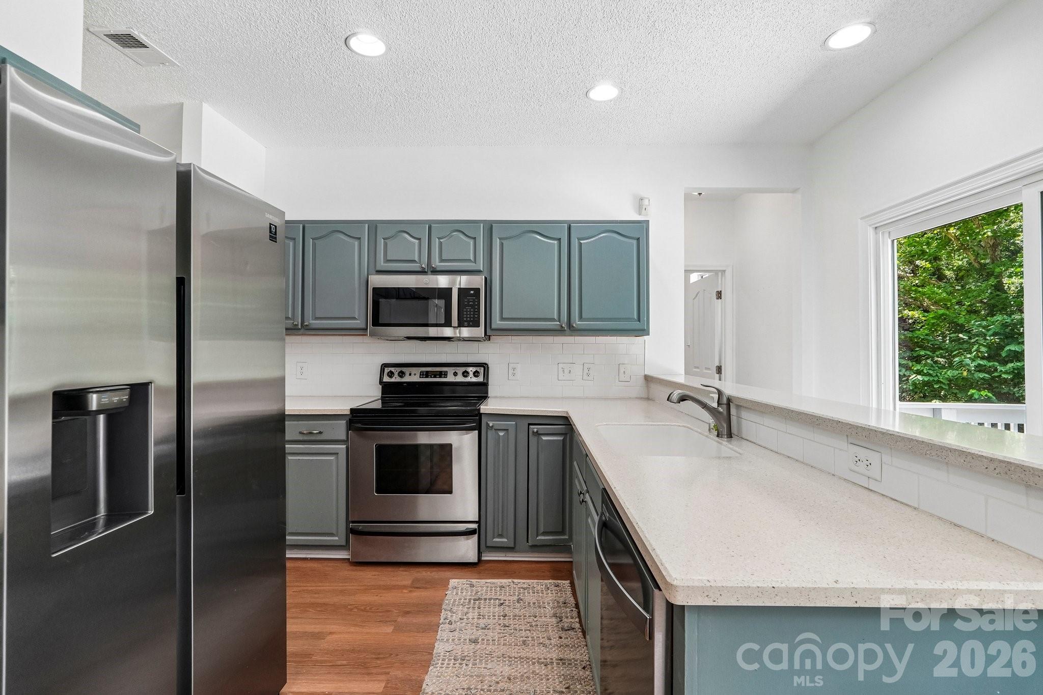 12119 Meadow Post Lane — Charlotte