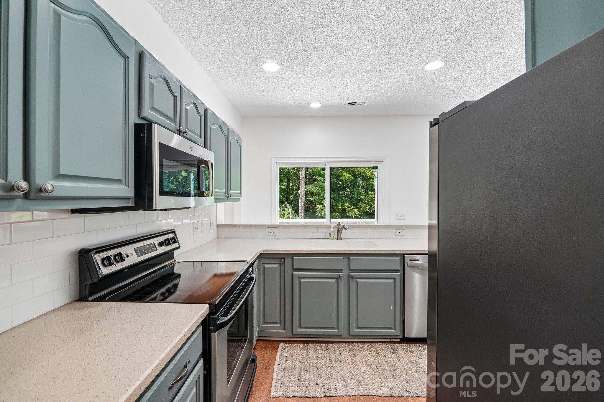 12119 Meadow Post Lane — Charlotte