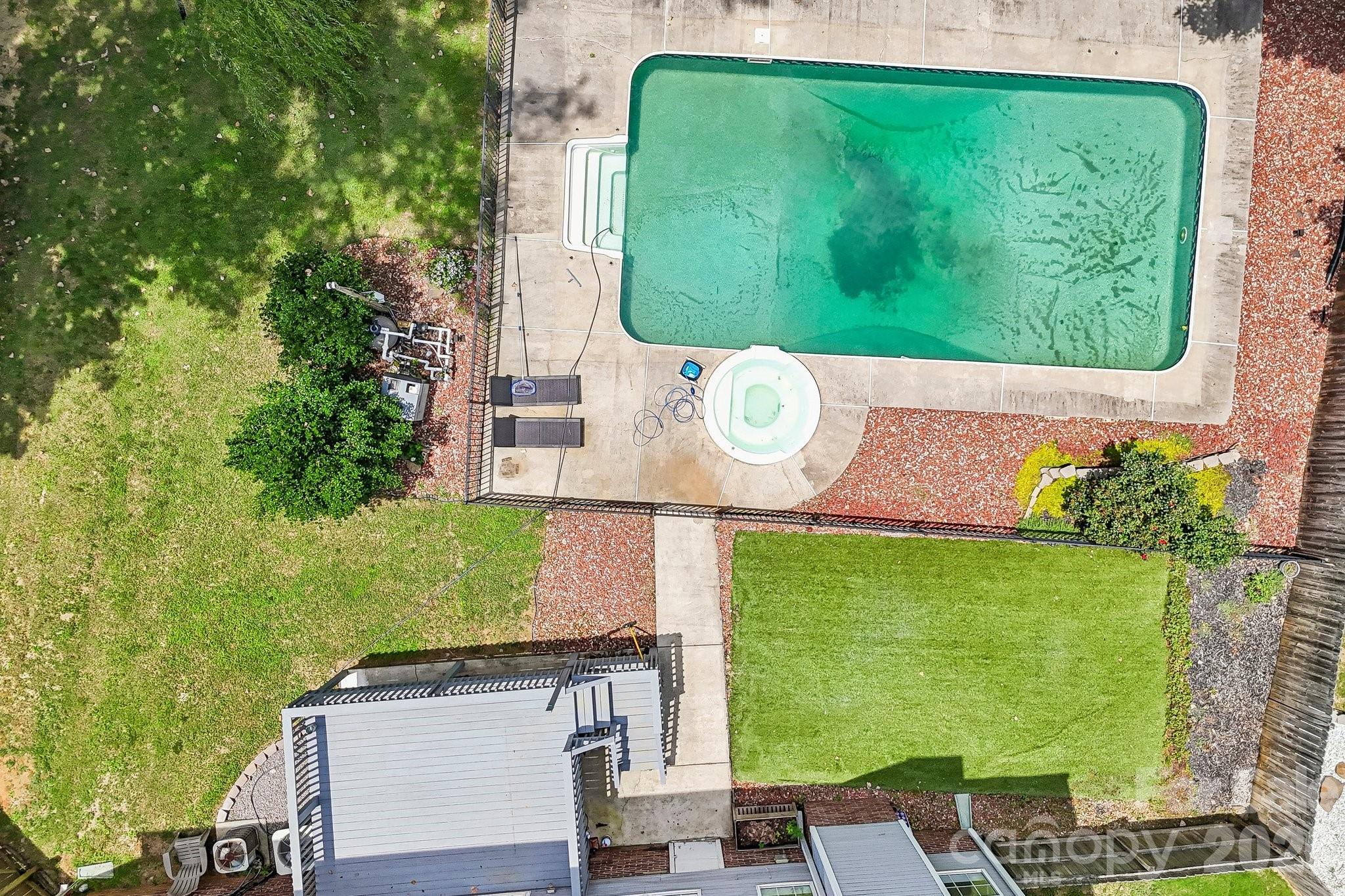 12119 Meadow Post Lane — Charlotte