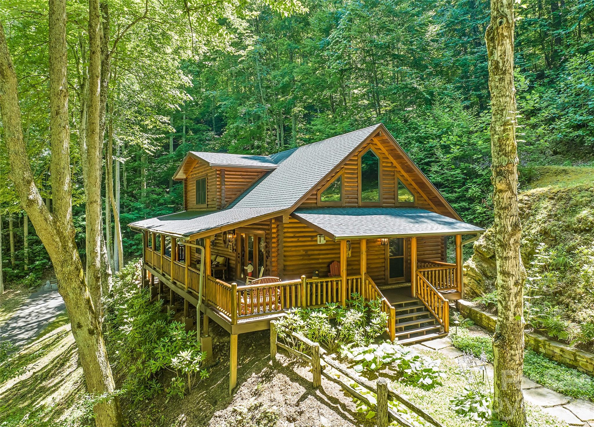 26 Tawodi Trail — Maggie Valley