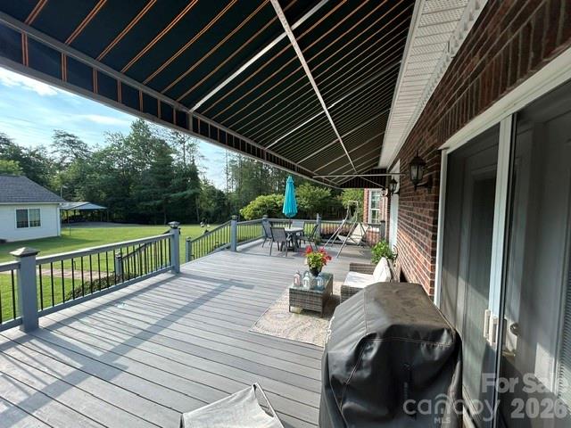 343 Countryside Drive — Forest City