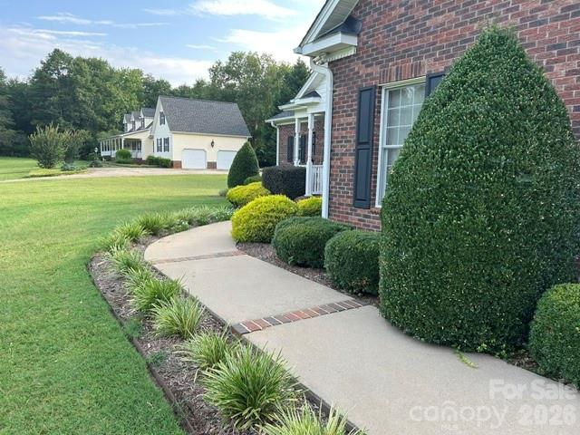 343 Countryside Drive — Forest City