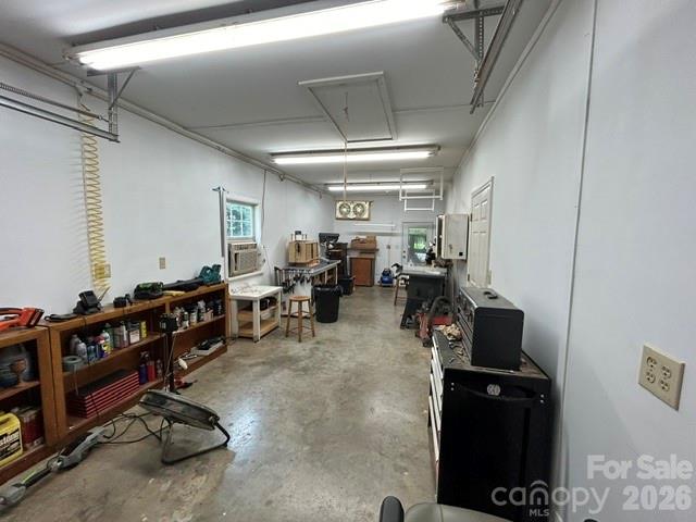 343 Countryside Drive — Forest City