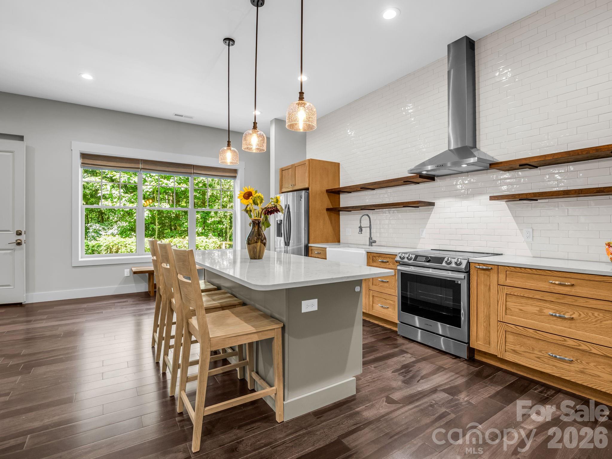 122 Cisco Road — Asheville