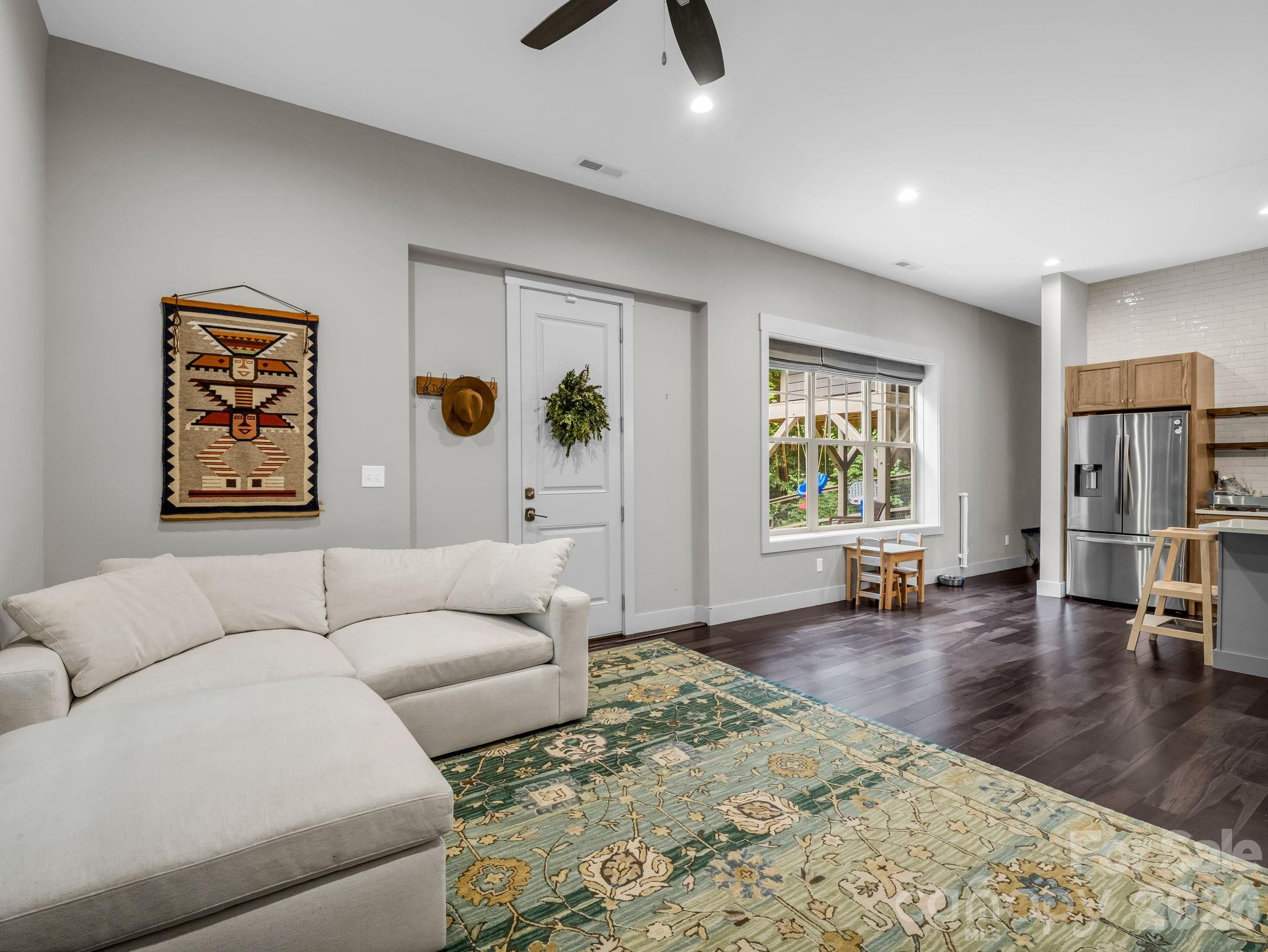 122 Cisco Road — Asheville