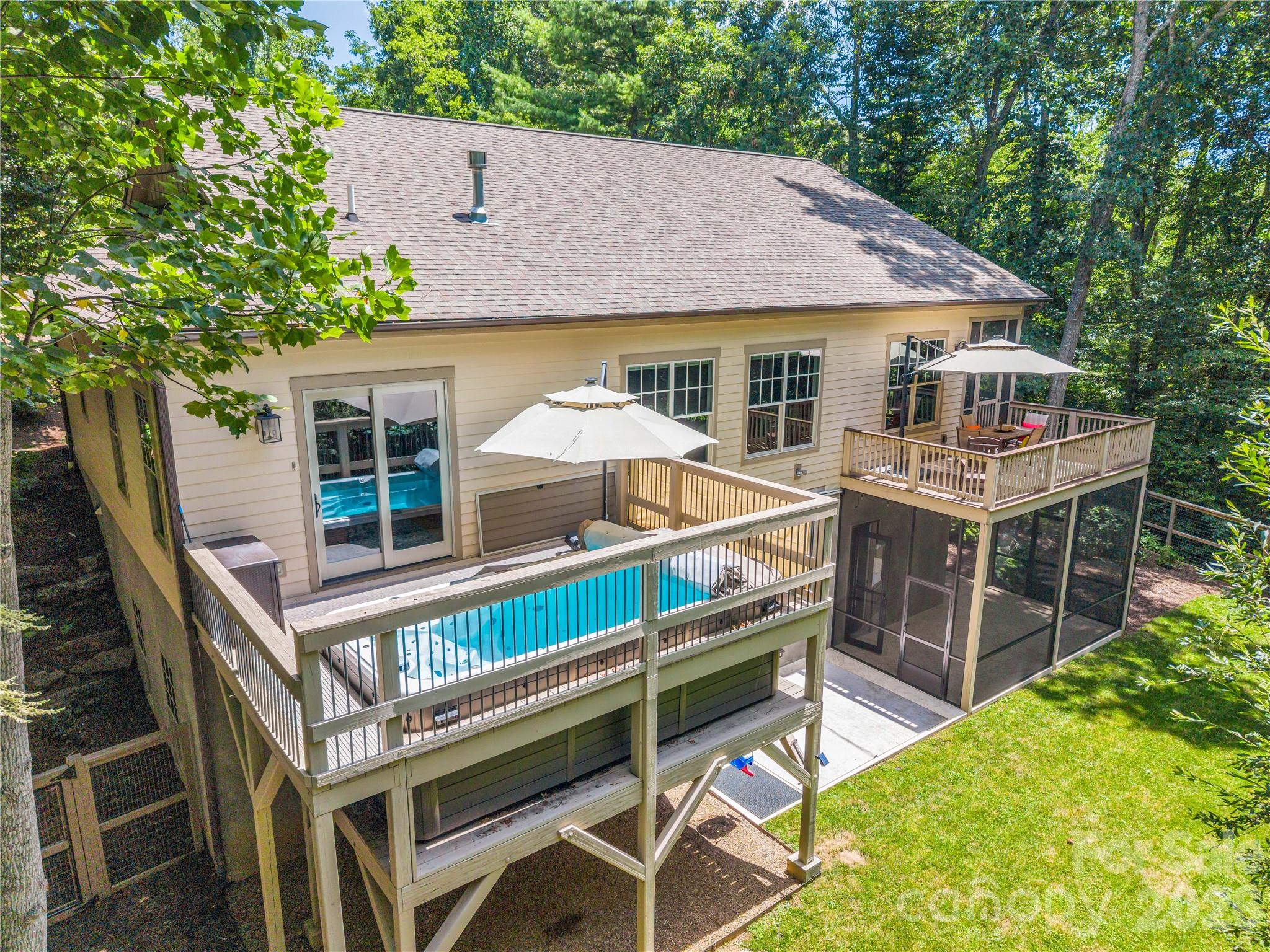 122 Cisco Road — Asheville