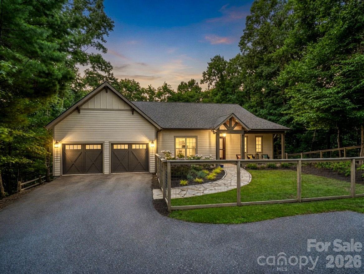 122 Cisco Road — Asheville