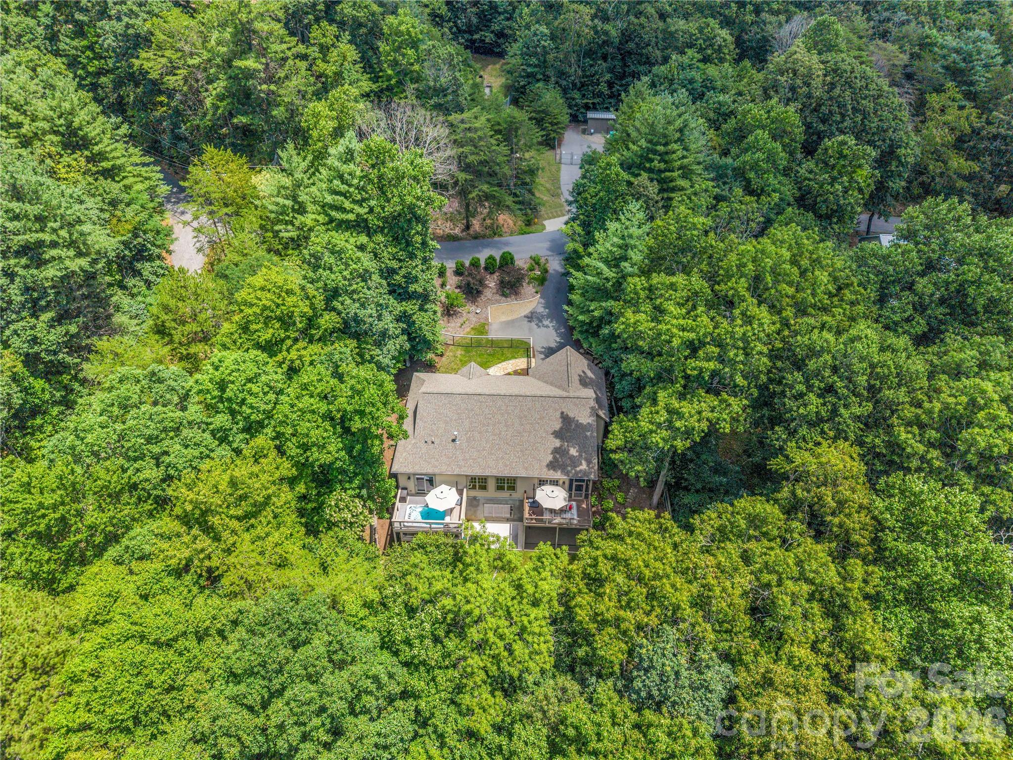 122 Cisco Road — Asheville