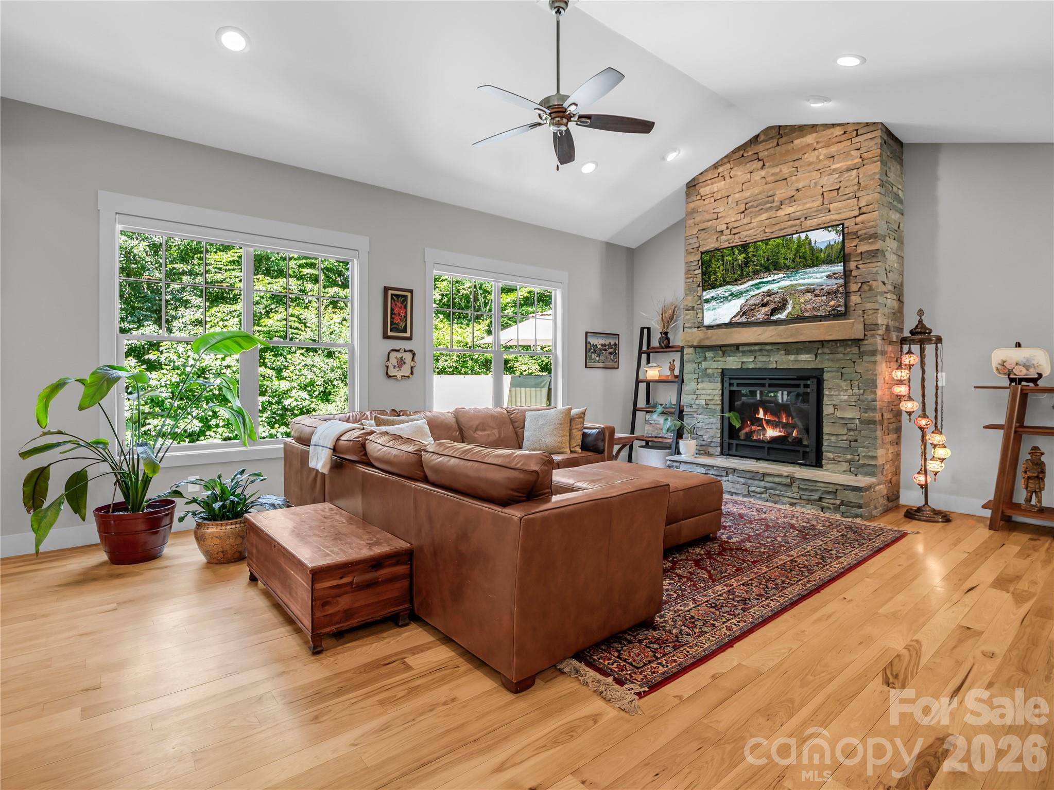 122 Cisco Road — Asheville
