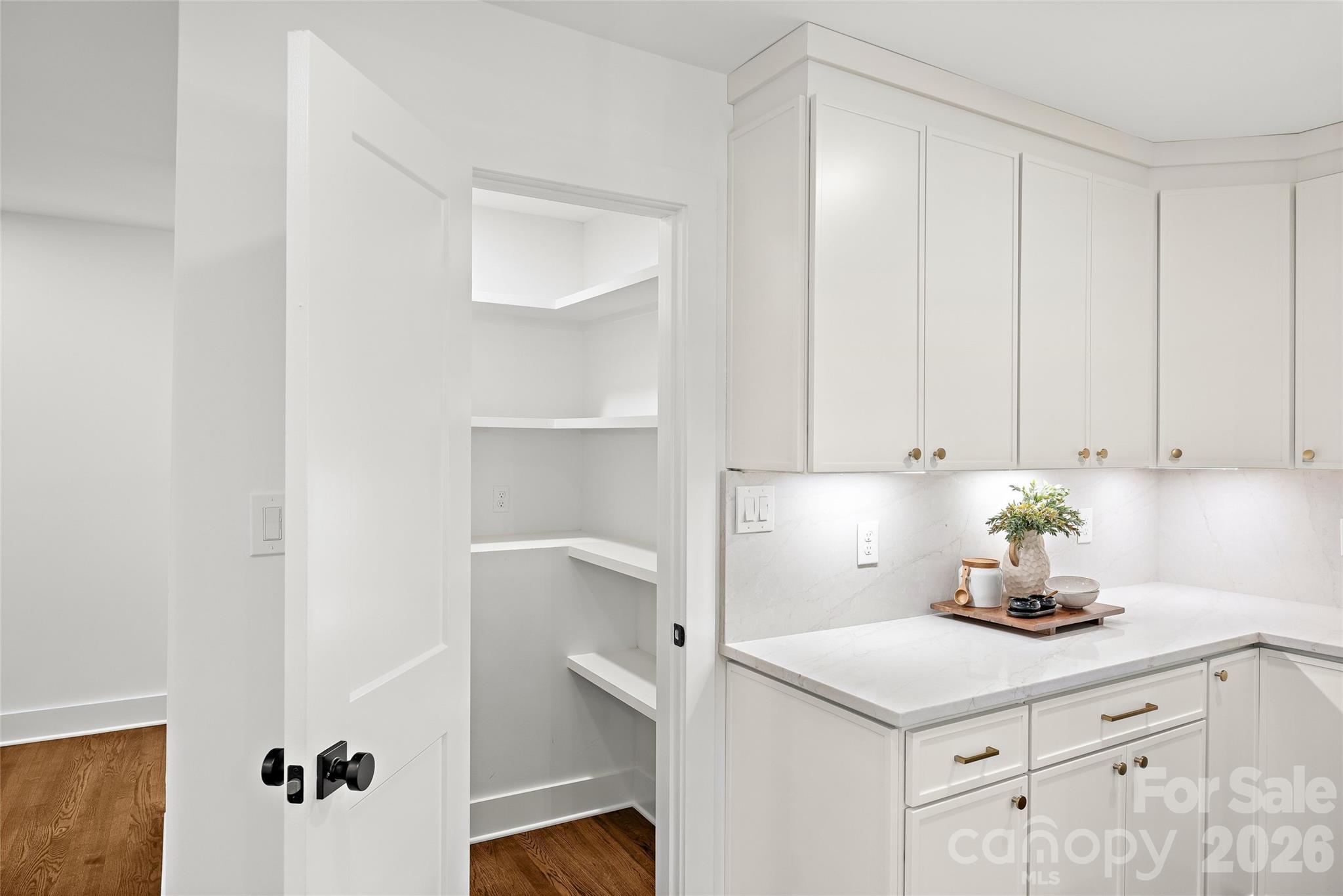 2600 Vardall Court — Charlotte