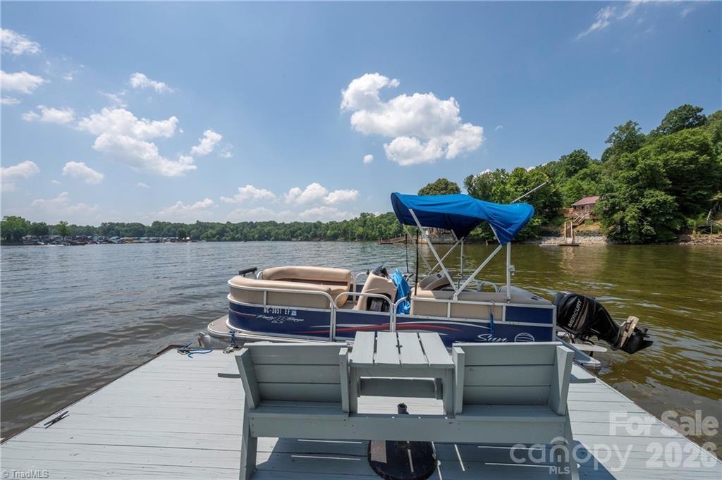 2113 Warf Road — Lexington