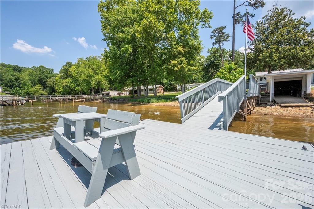 2113 Warf Road — Lexington
